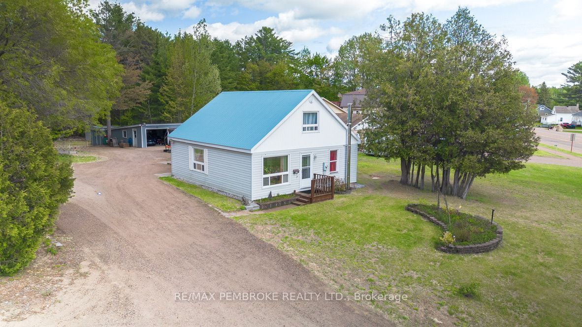 2185 Petawawa Boulevard, Petawawa, ON K8A 7G8