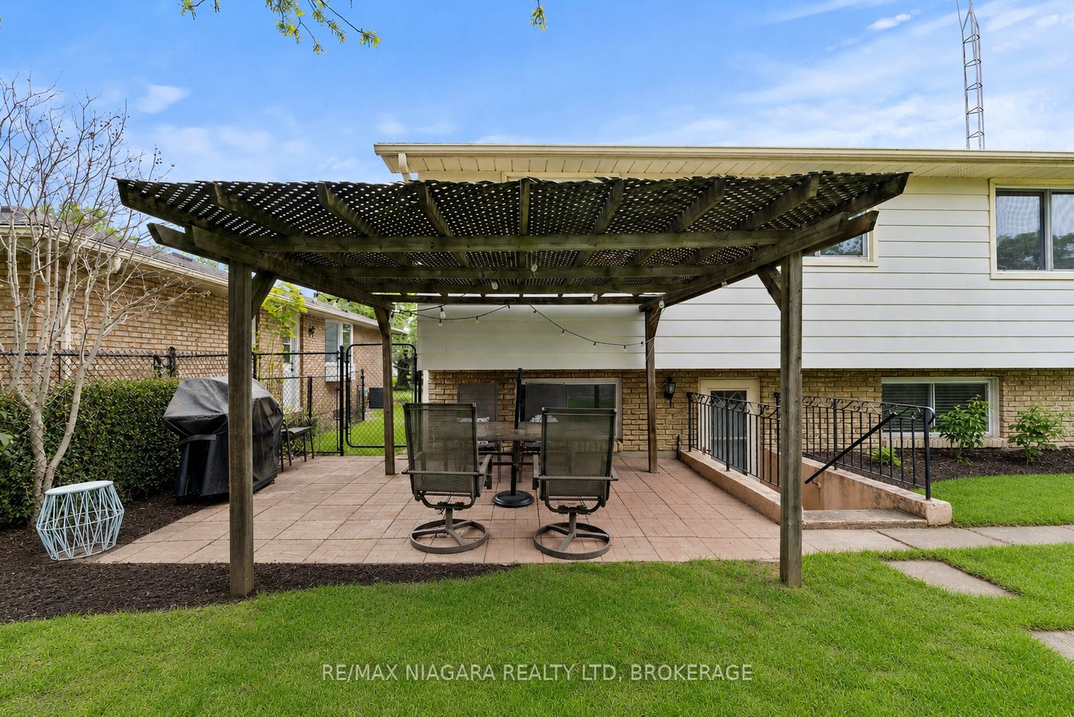 7 Ameer Drive, St. Catharines, ON L2N 3S9 photo 4