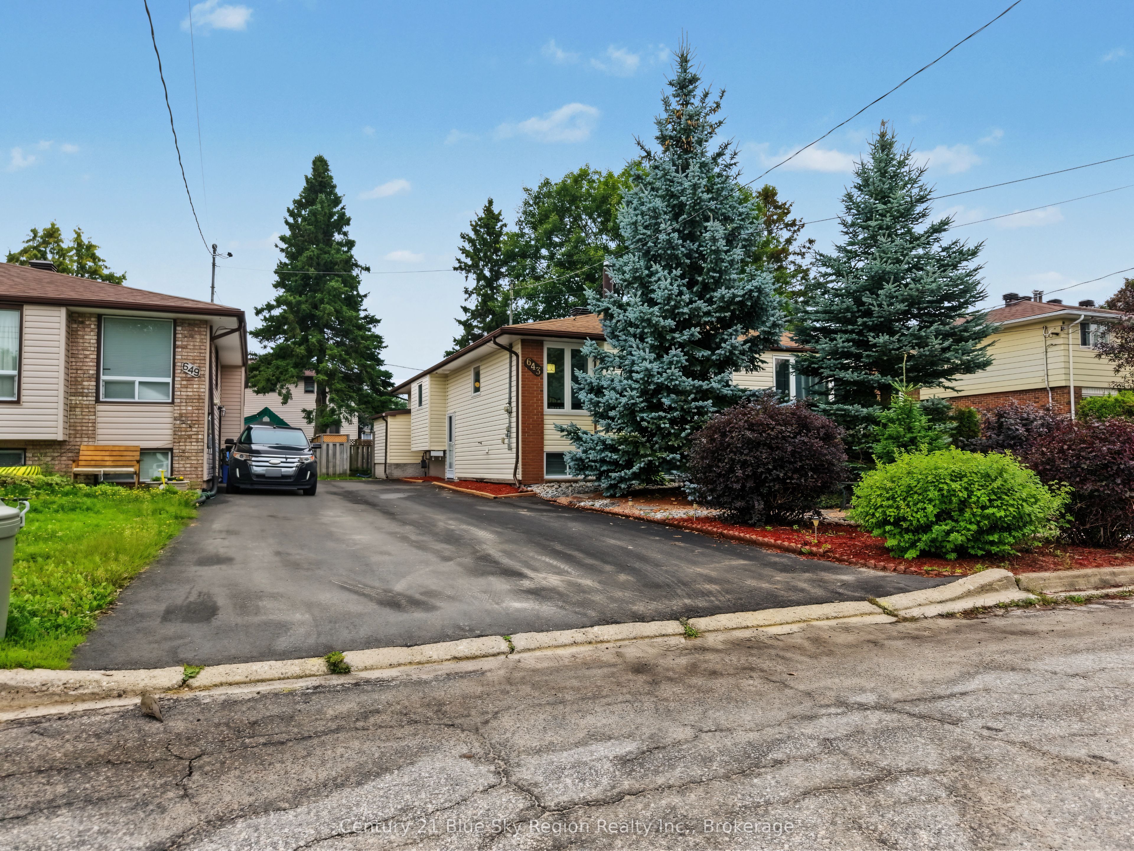 643 Robarts Avenue, North Bay, ON P1B 7E5 photo 3