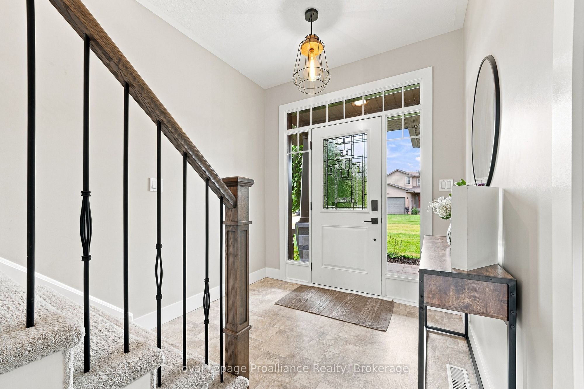 18 Granite Drive, Belleville, ON K8P 0C6 photo 5