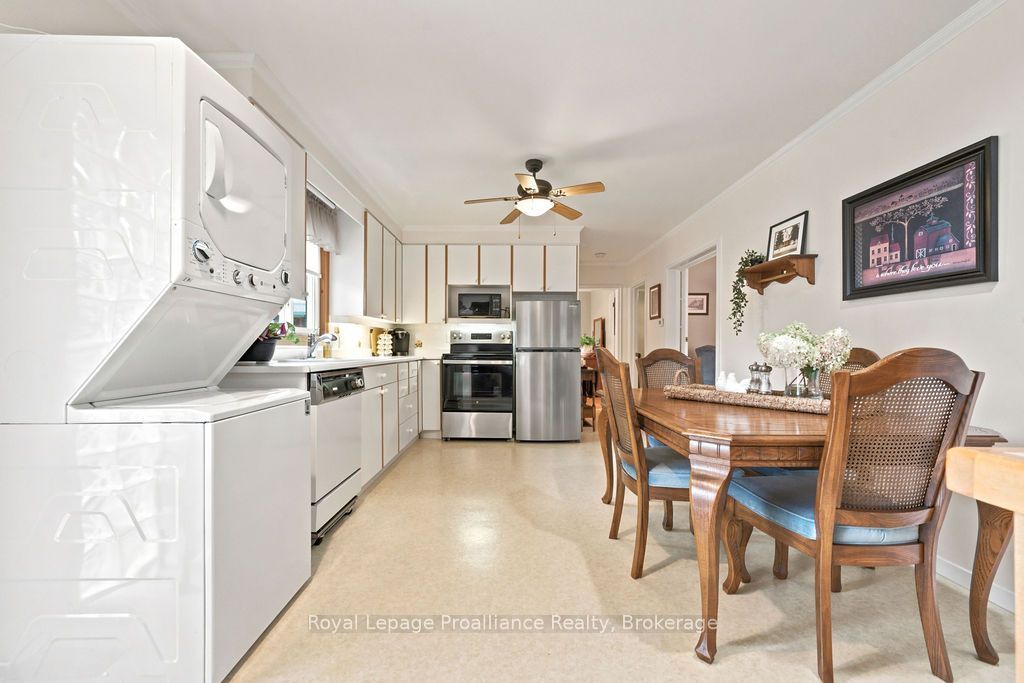 304 Hastings Street N, Bancroft, ON K0L 1C0 photo 4