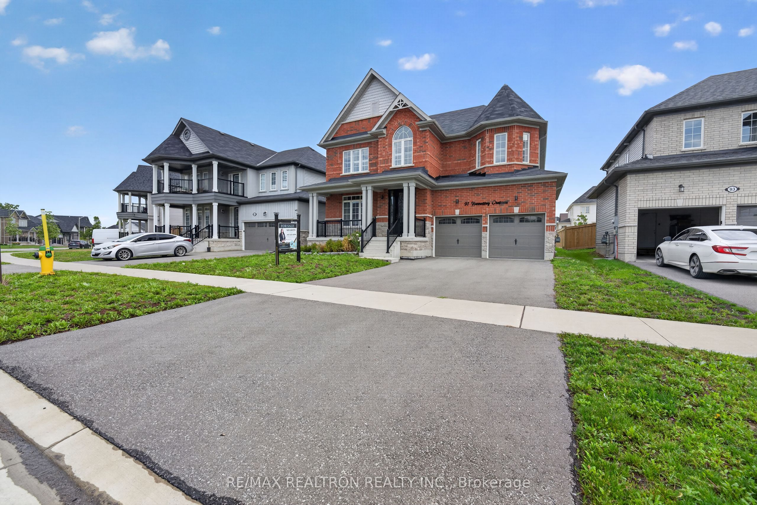 91 Hennessey Crescent, Kawartha Lakes, ON K9V 0P4 photo 2