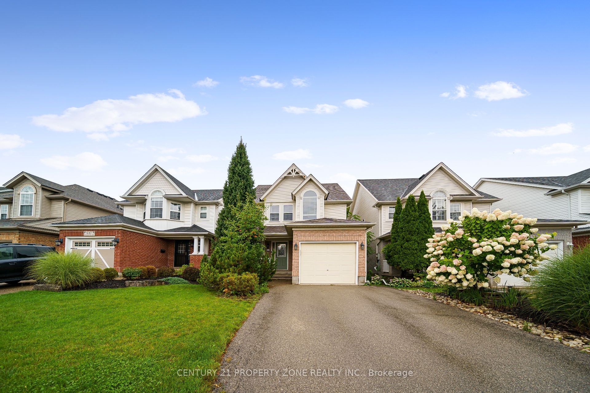 643 Bonavista Drive, Waterloo, ON N2K 4B3 photo 2