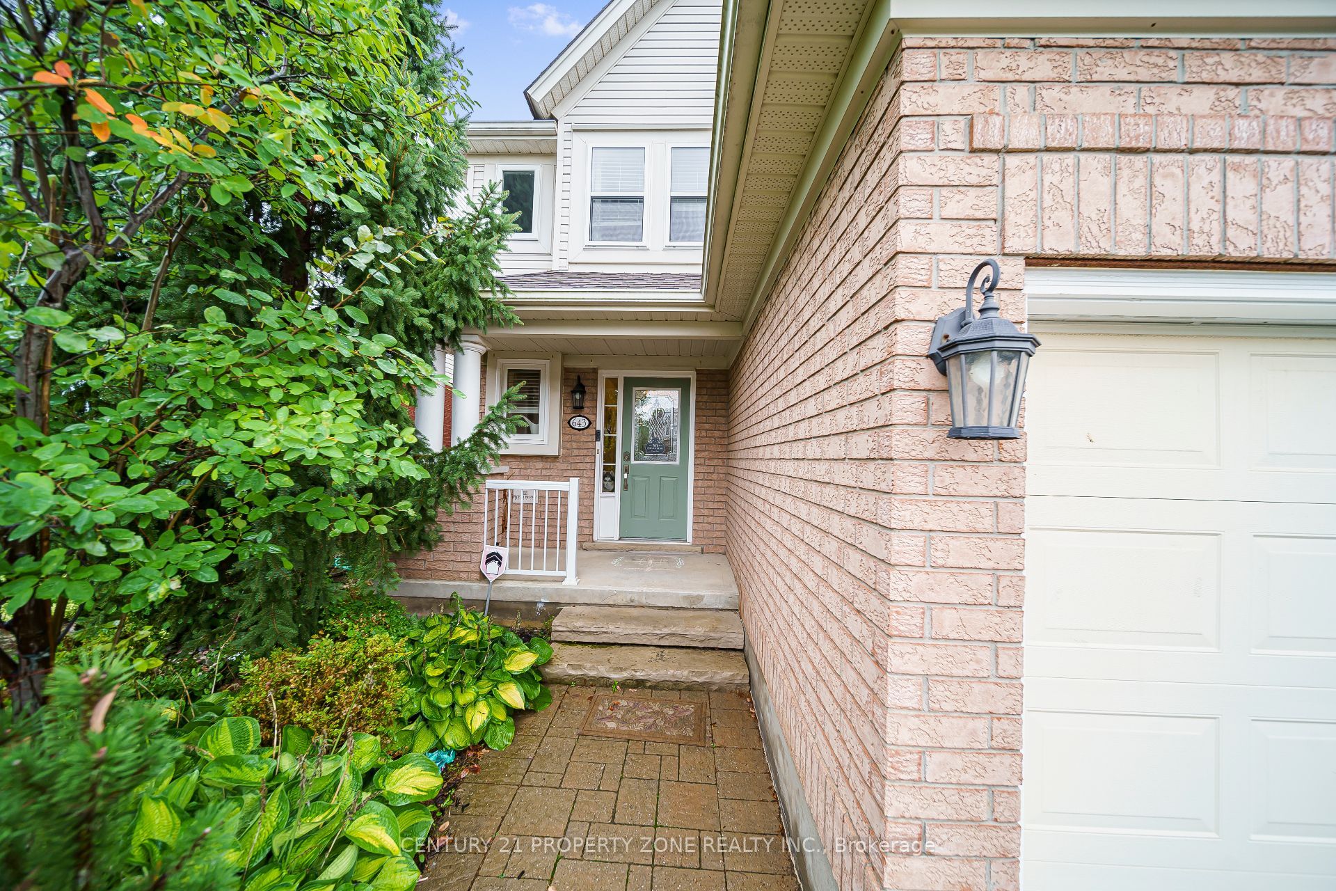 643 Bonavista Drive, Waterloo, ON N2K 4B3 photo 5