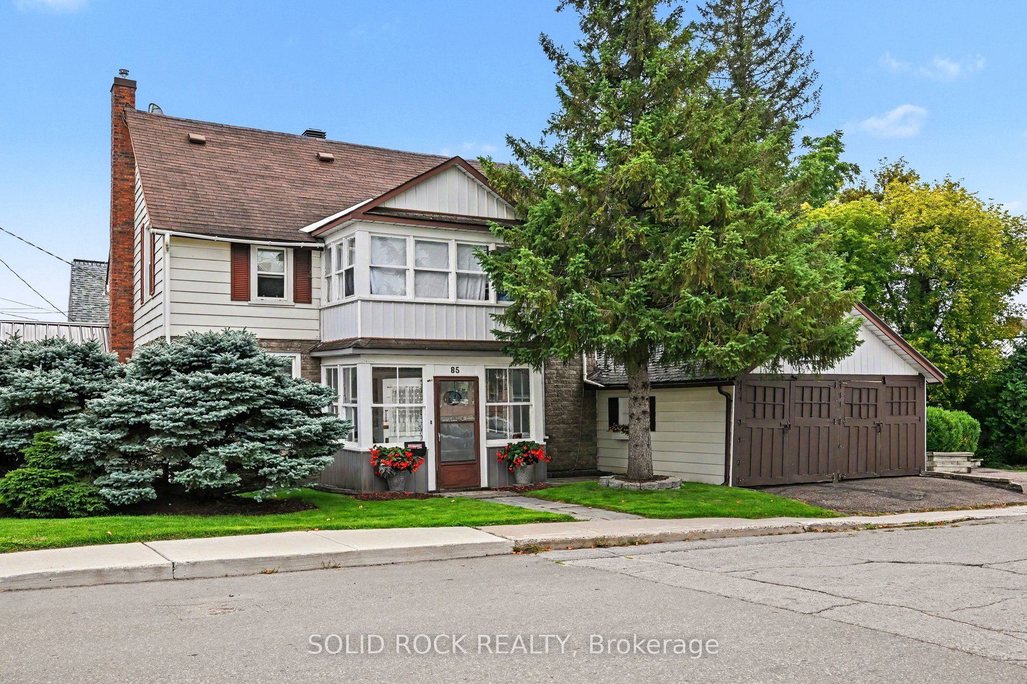 85 Renfrew Avenue W, Renfrew, ON K7V 2Y3