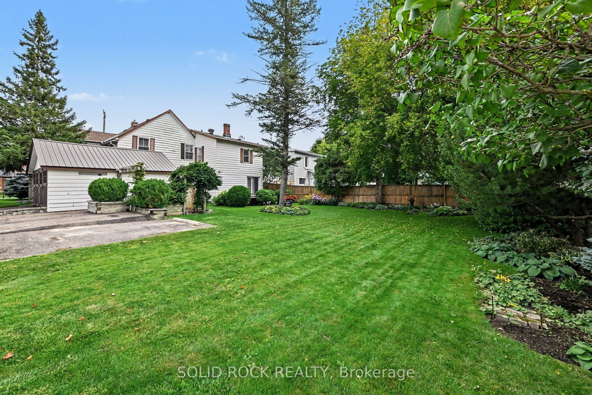 85 Renfrew Avenue W, Renfrew, ON K7V 2Y3 photo 2