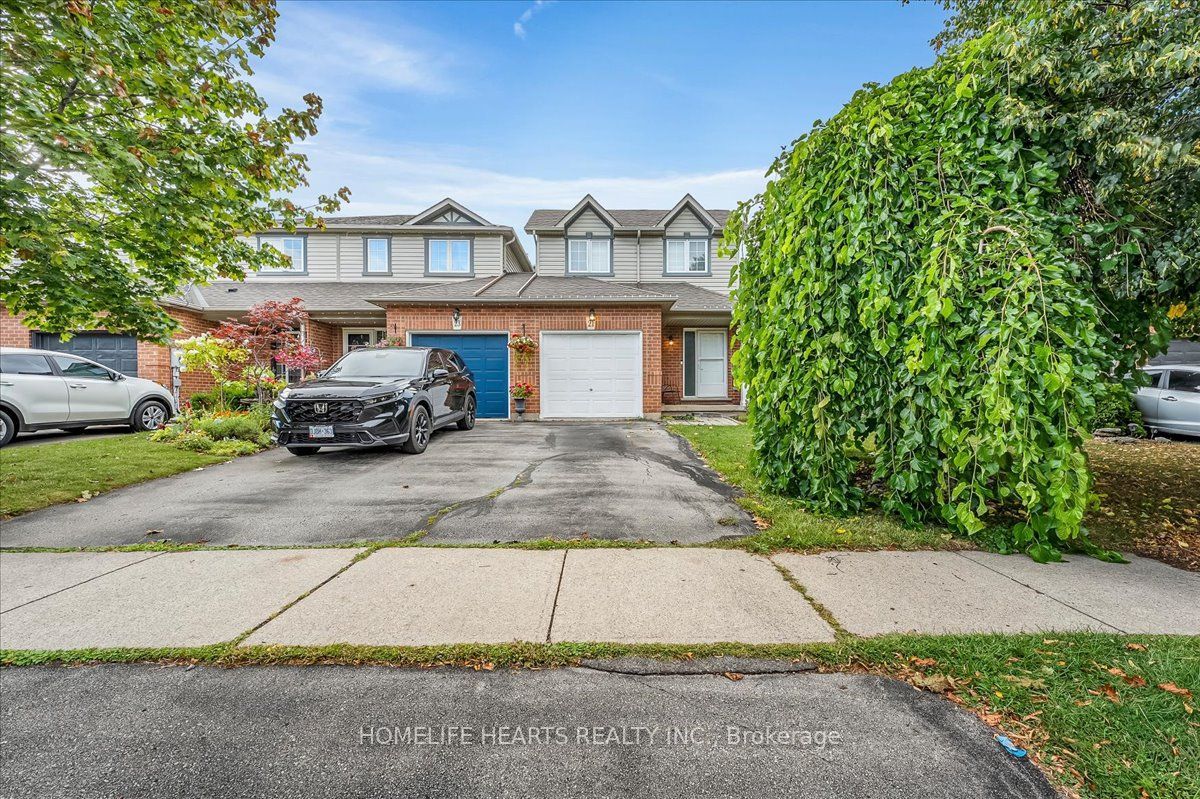 21 Bronte Court, Hamilton, ON L9H 7N2 photo 2