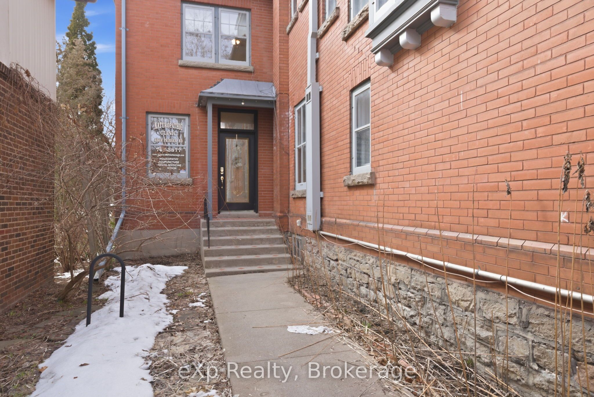 385 Stewart Street, Peterborough, ON K9H 4A9 photo 5