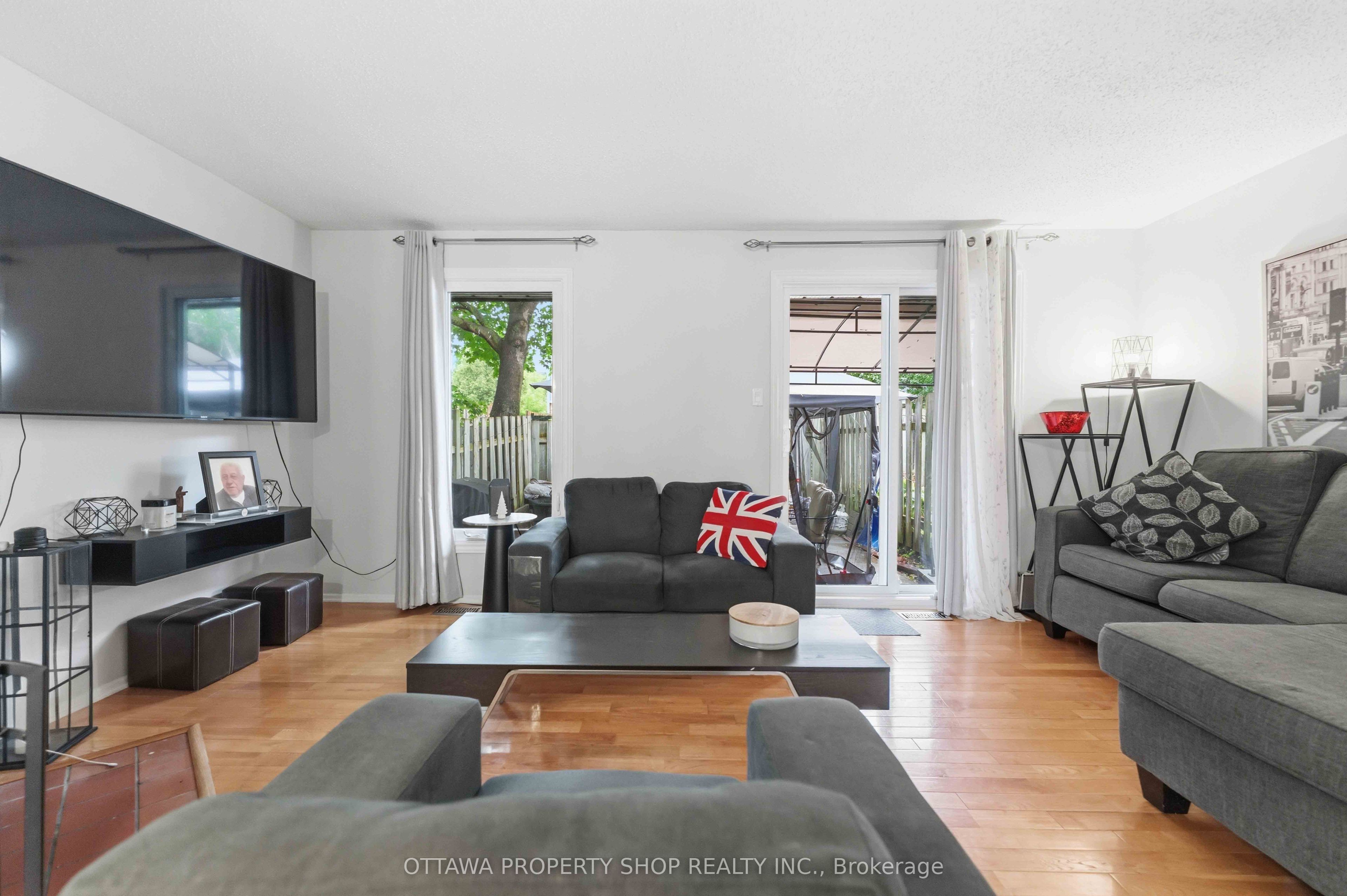 3333 Mccarthy Road 32, Hunt Club - Windsor Park Village and Area, ON K1V 9X5 photo 3