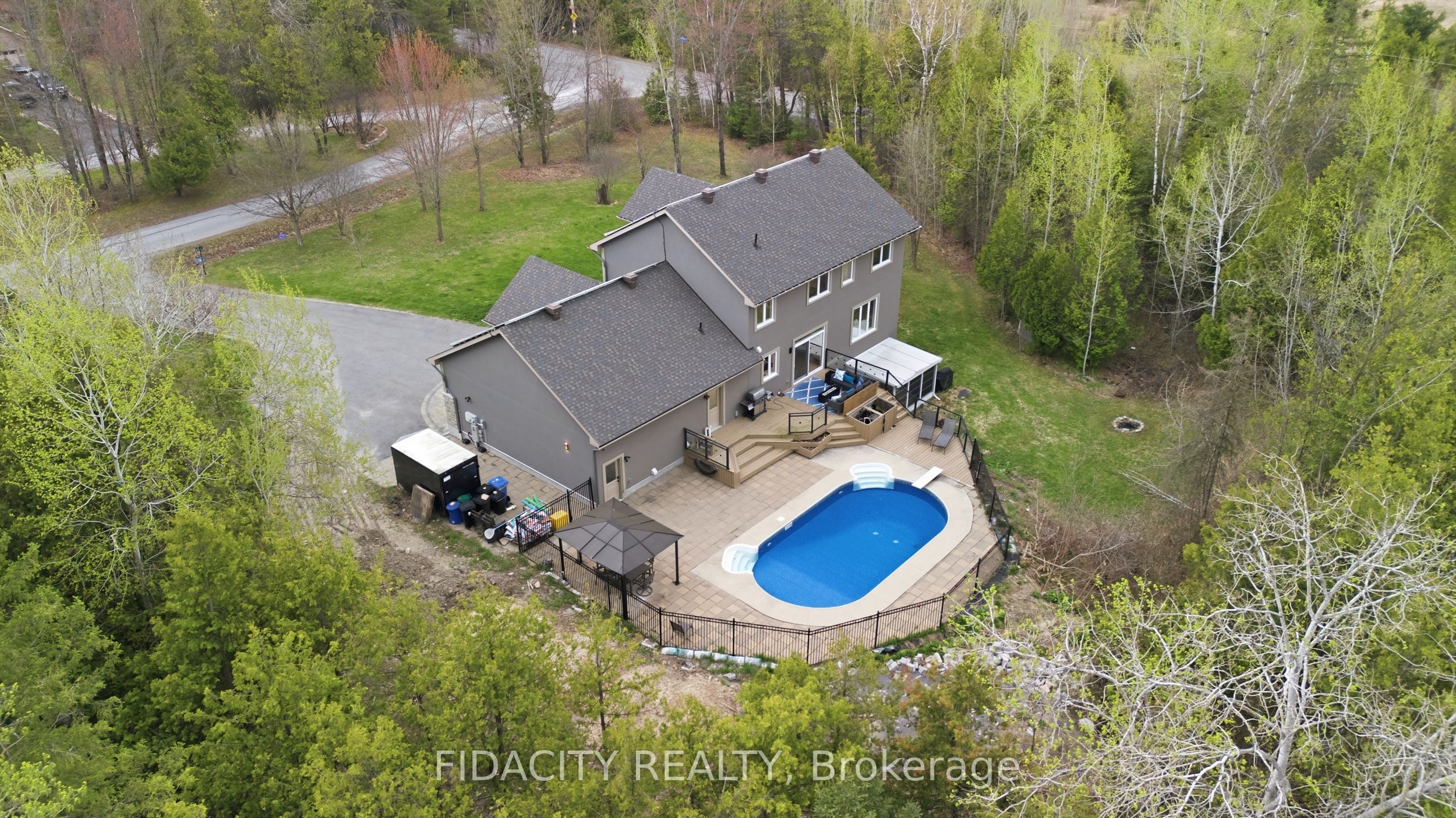 101 Sentinel Pine Way, Carp - Huntley Ward, ON K0A 1L0 photo 2
