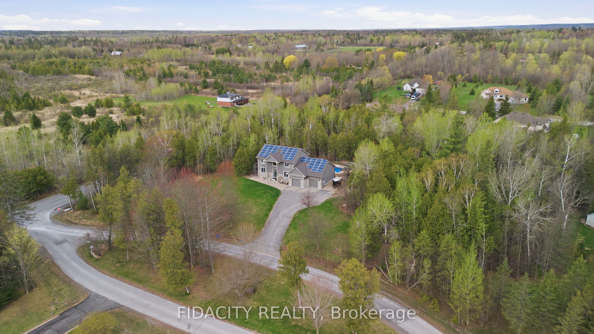101 Sentinel Pine Way, Carp - Huntley Ward, ON K0A 1L0 photo 3