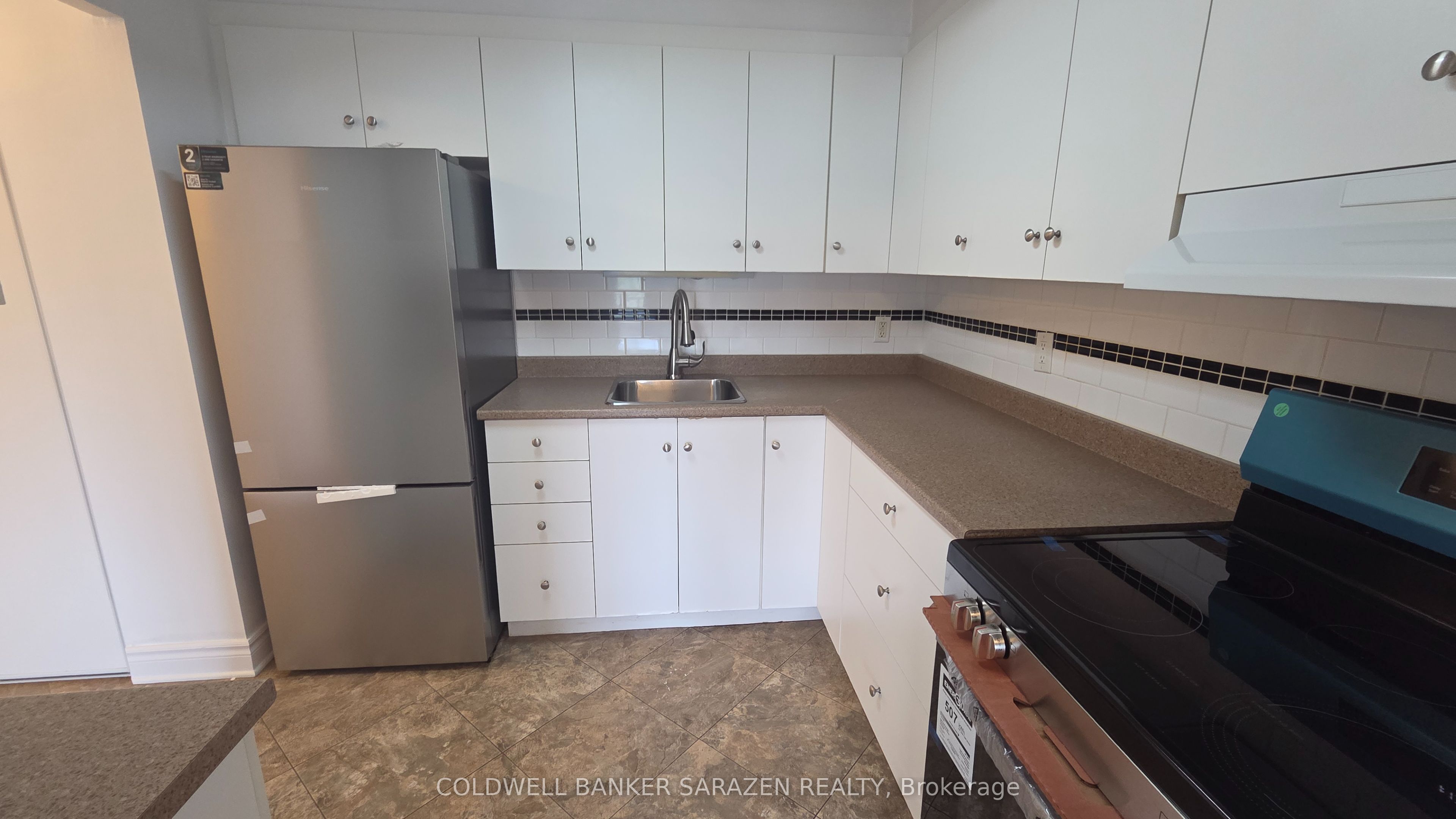 1100 Ambleside Drive 710, Woodroffe, ON K2B 8G6 photo 2
