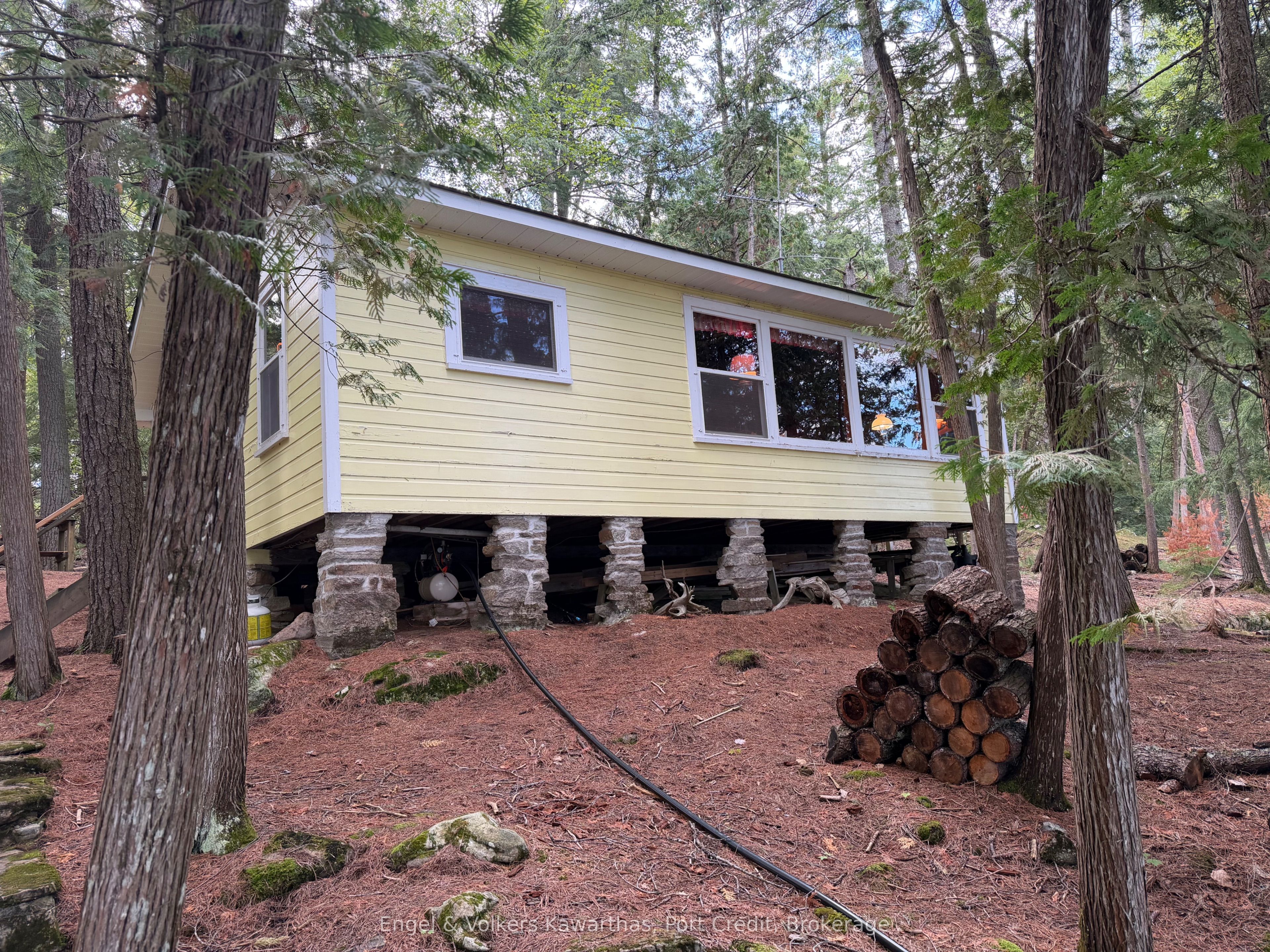 695 Griggs Island Jack Lake WAO Island, Havelock-Belmont-Methuen, ON K0L 1A0 photo 2
