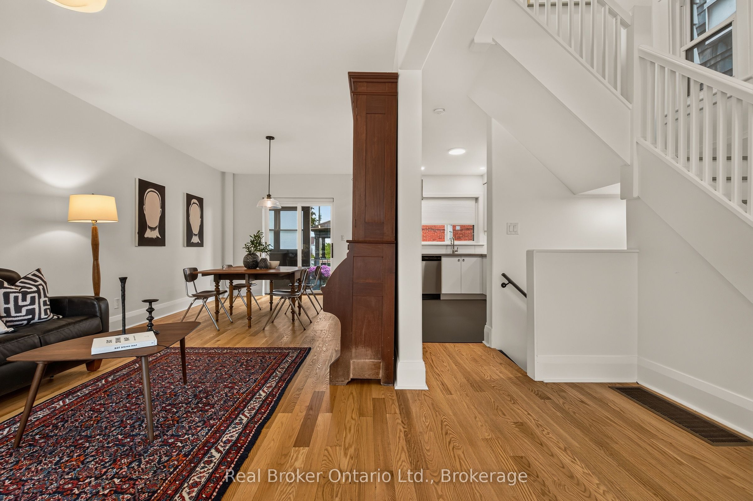 39 Campbell Avenue, Hamilton, ON L8L 2N2 photo 4