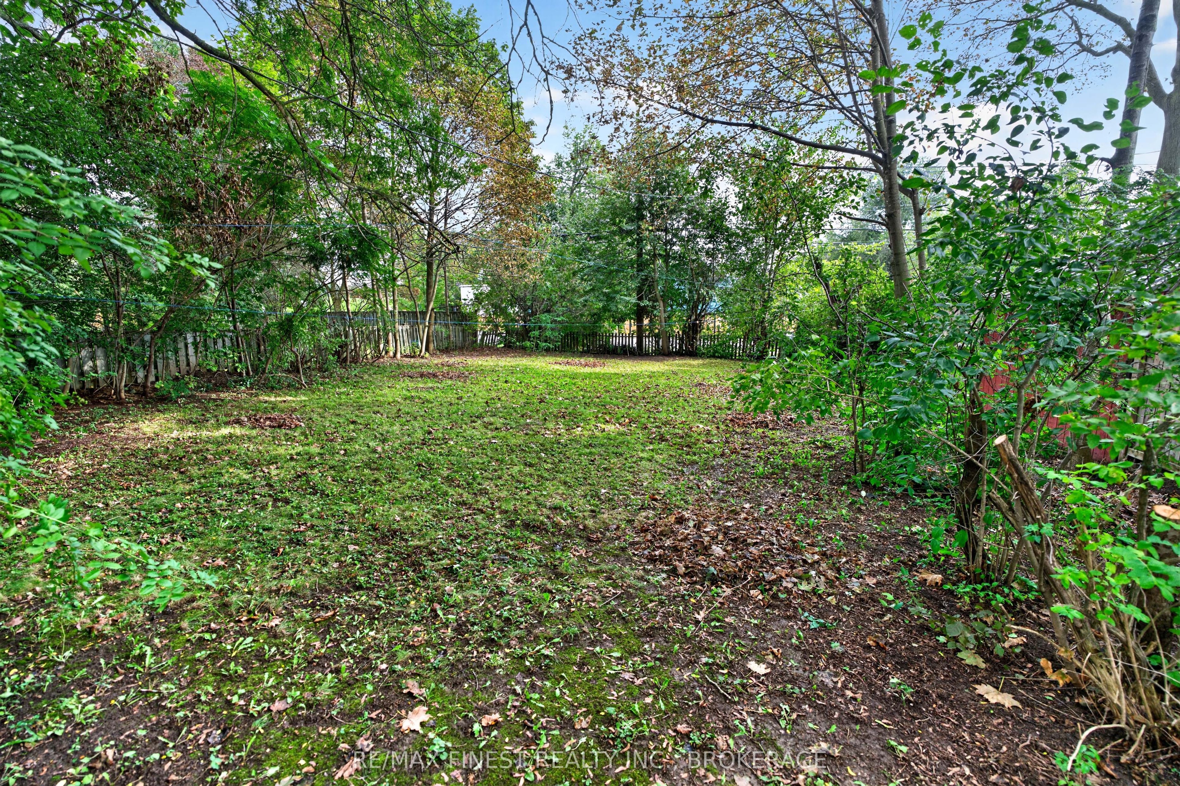 92 Cliff Crescent, Kingston, ON K7M 1A8 photo 5