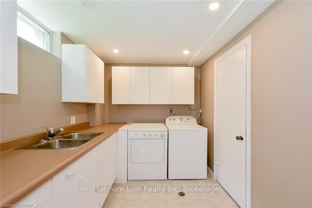77 Wendy Crescent Basement, Kitchener, ON N2A 3T1 photo 5
