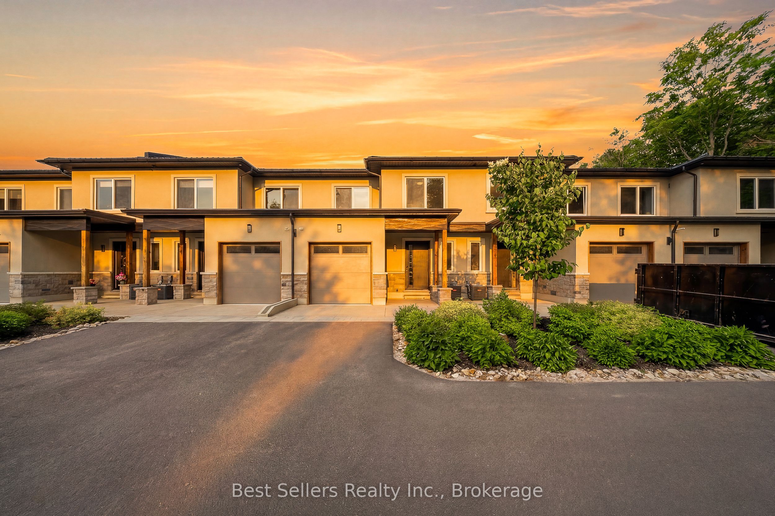 9 Horizon Lane, Huntsville, ON P1H 0G6