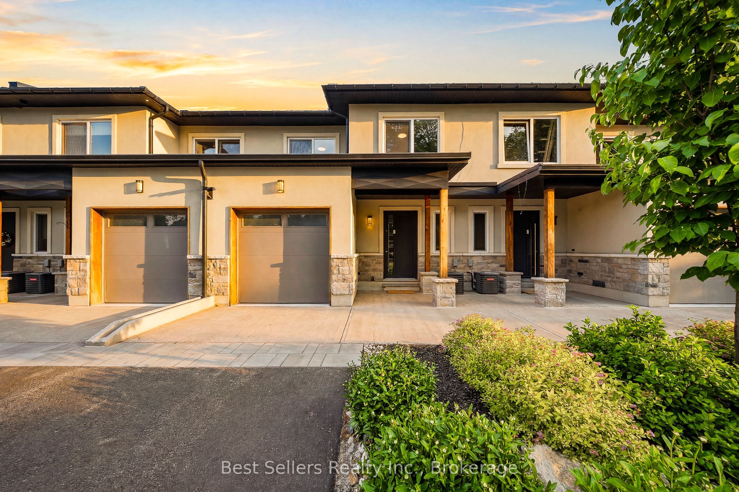 9 Horizon Lane, Huntsville, ON P1H 0G6 photo 2