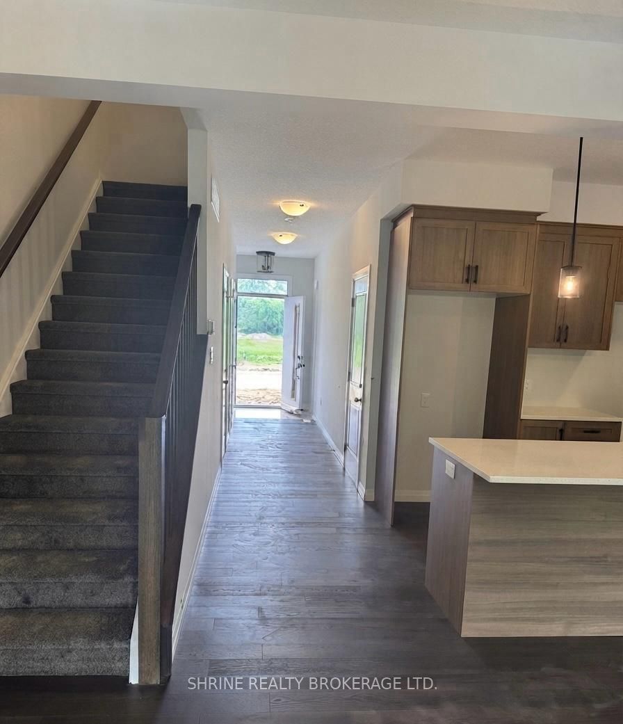 6945 Heathwoods Avenue, London South, ON N6P 0M1 photo 2
