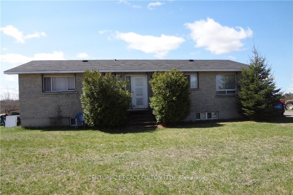 1343-B CHENAUX Road, Whitewater Region, ON K0J 1Y0 photo 2