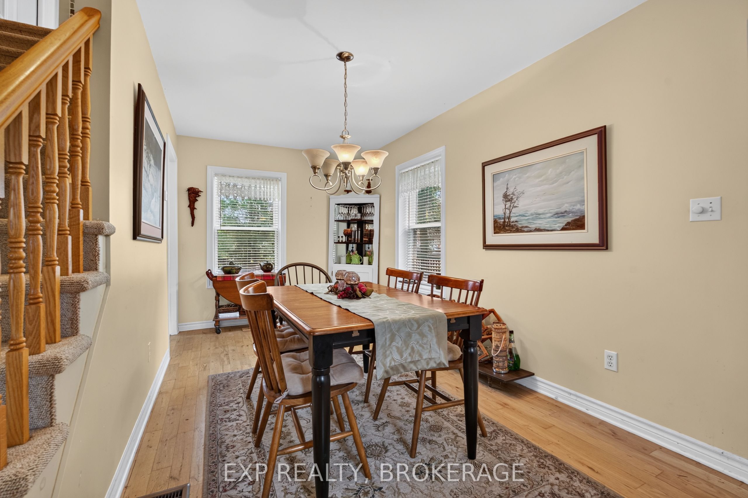 295 VICTORIA Avenue, Gananoque, ON K7G 2S3 photo 5