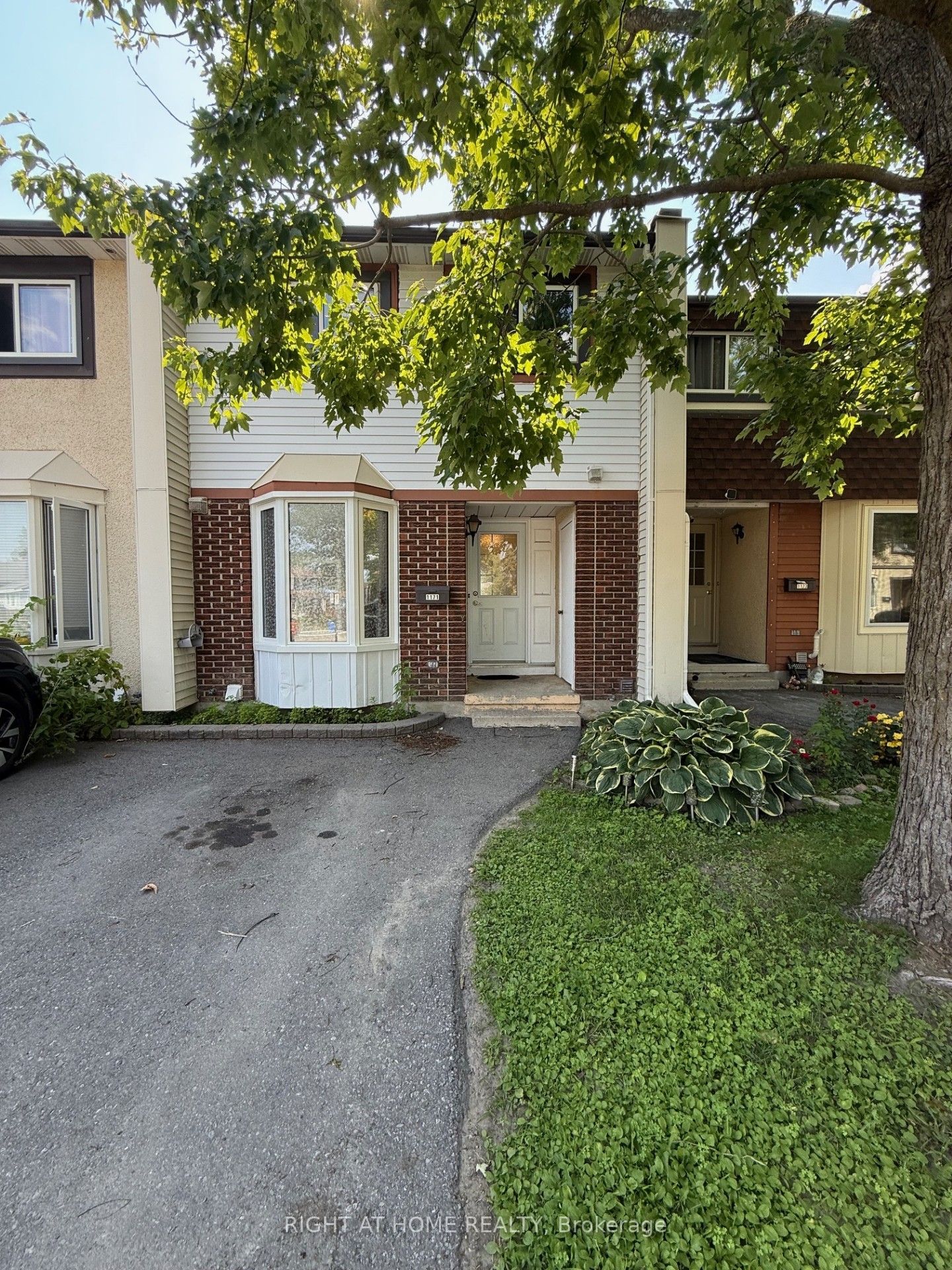 1171 Priory Lane 2, Orleans - Convent Glen and Area, ON K1C 1Z8 photo 2