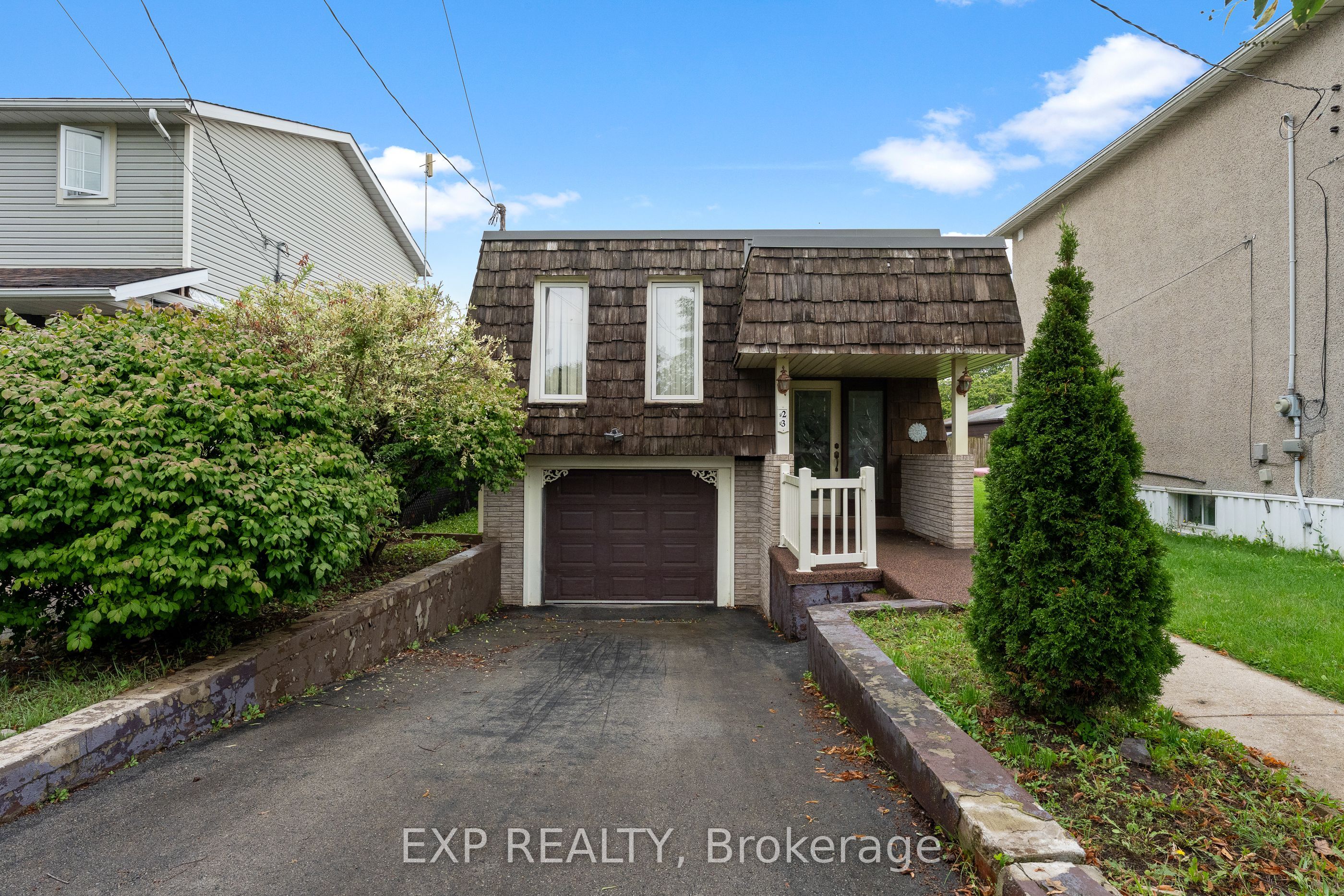 23 Classic Avenue, Welland, ON L3B 1P3