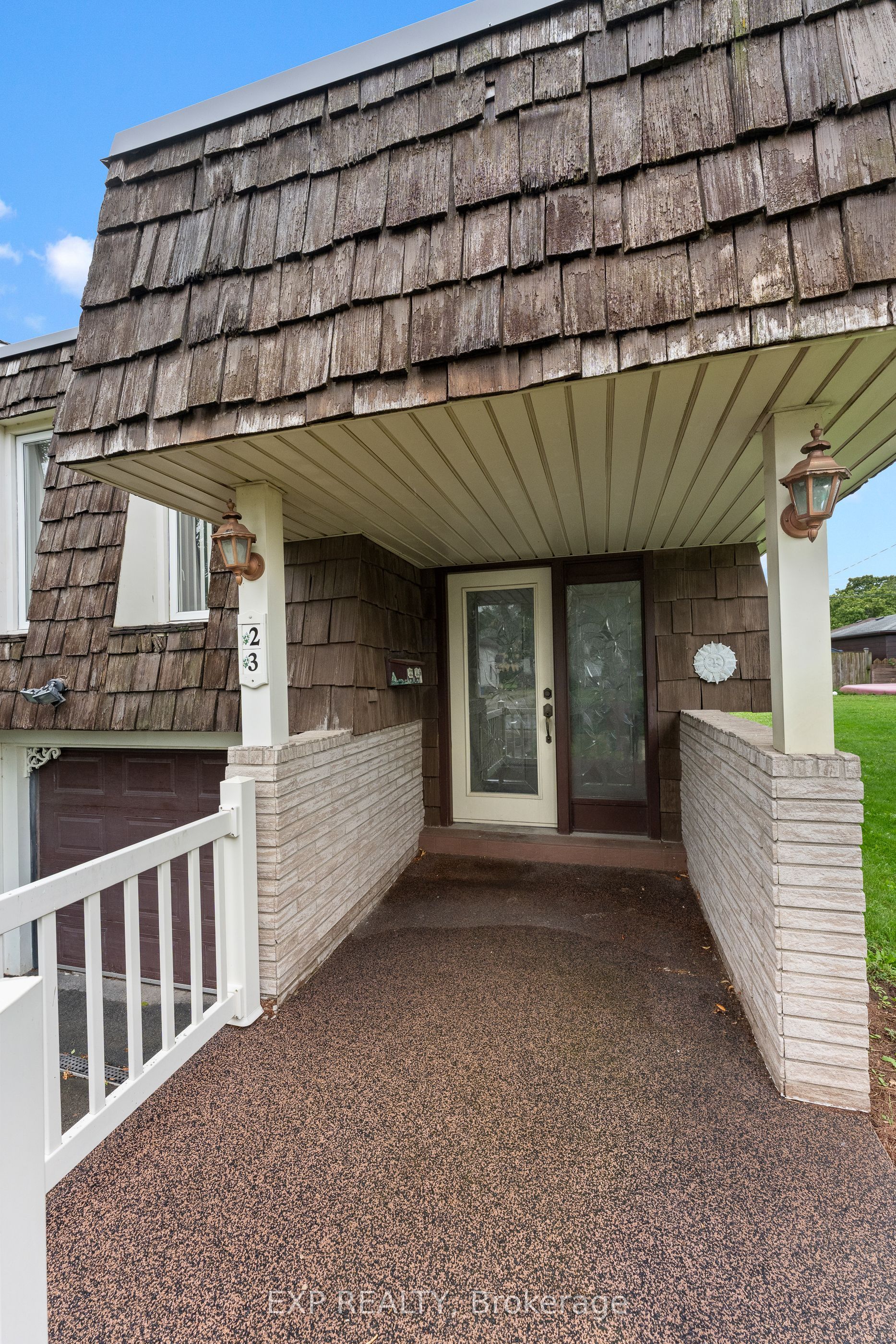 23 Classic Avenue, Welland, ON L3B 1P3 photo 3