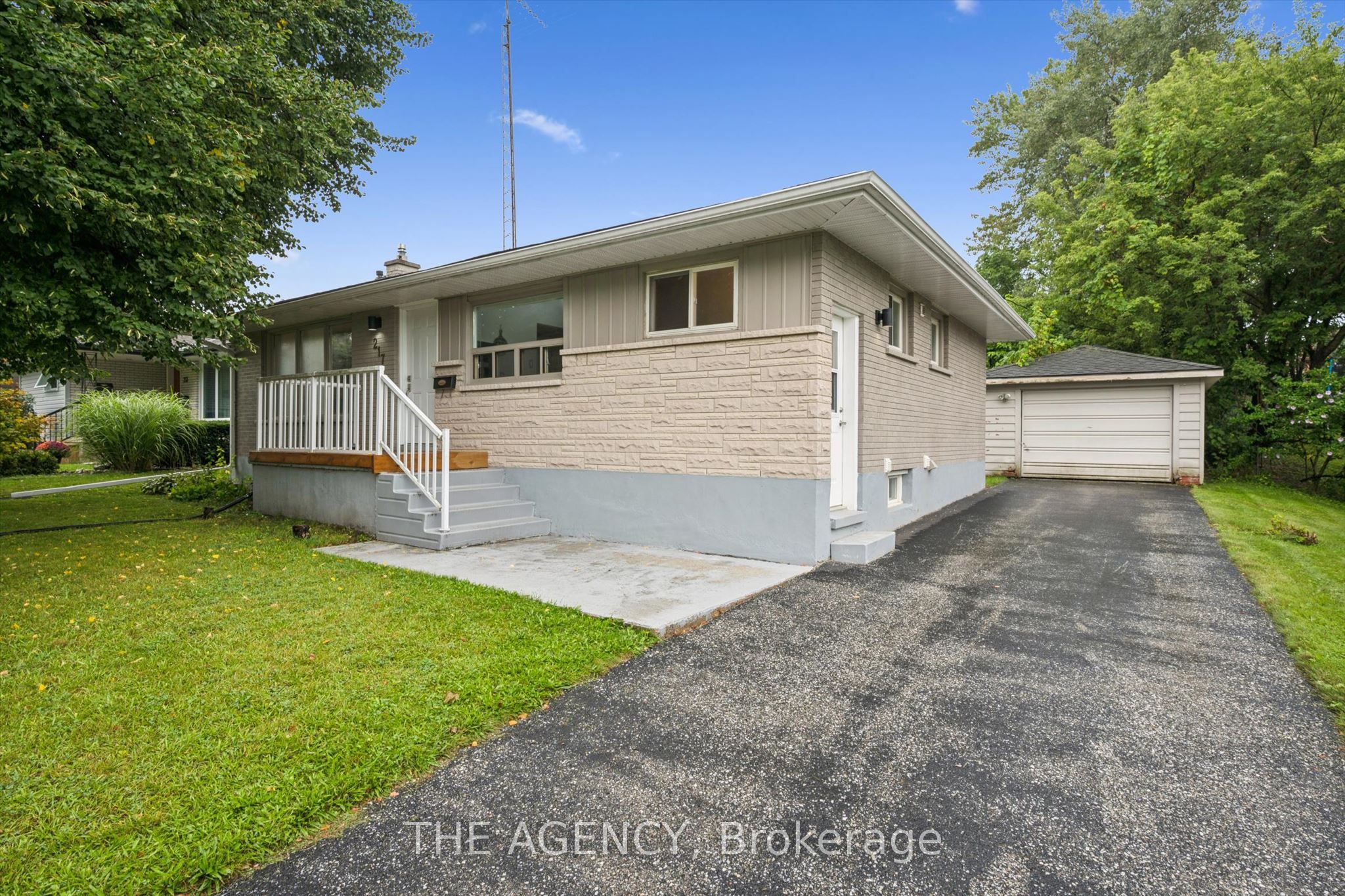 217 Mayfield Avenue, Waterloo, ON N2J 3S6 photo 3