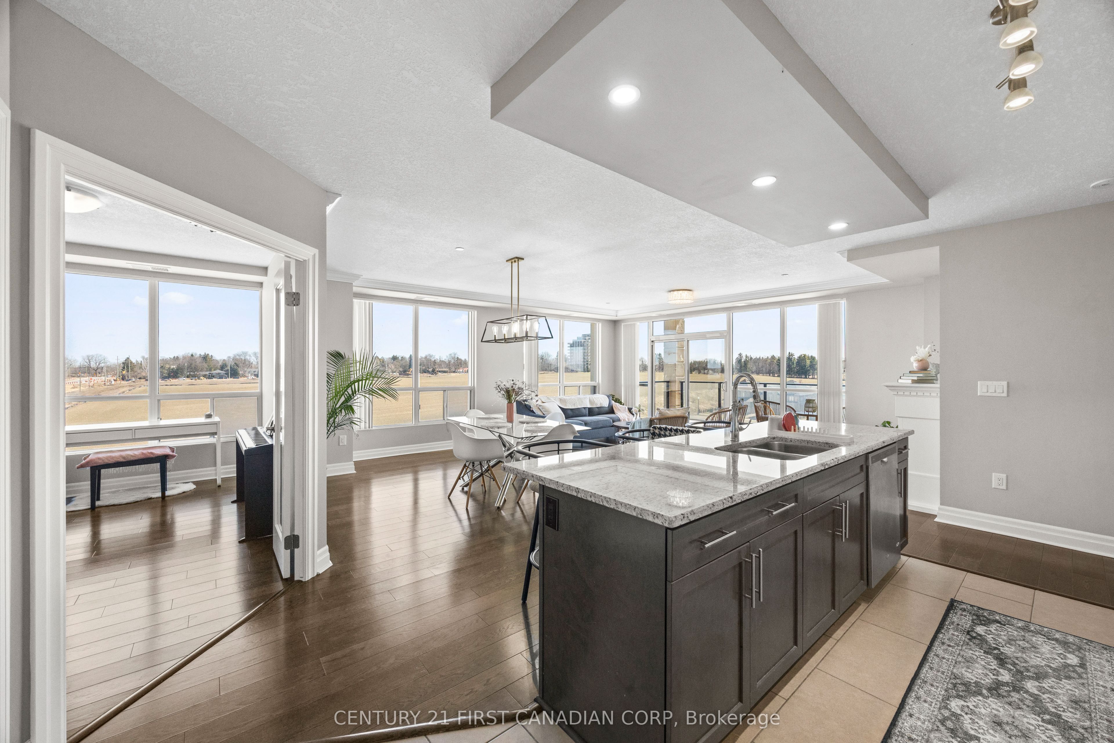 240 Village Walk Boulevard 605, London North, ON N6G 0P6