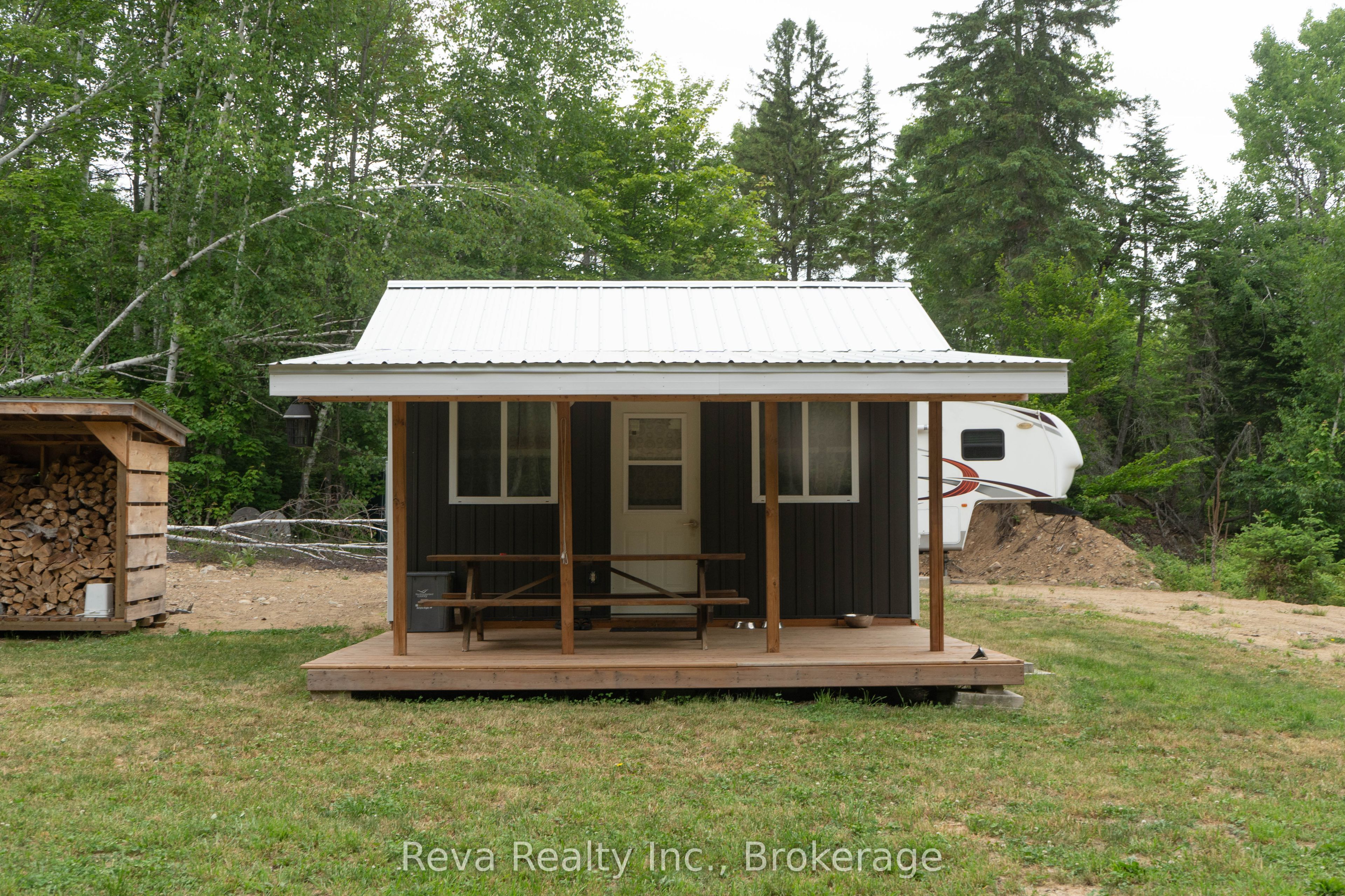219 Elgin Road, Hastings Highlands, ON K0L 2K0 photo 5