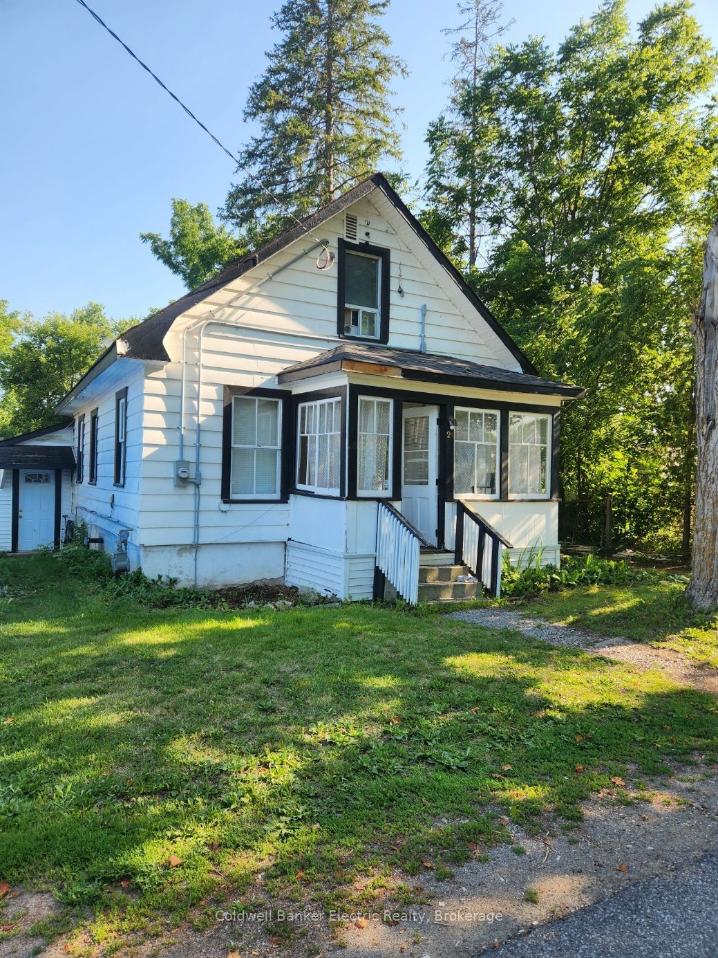 24 E Victoria Street E, Kawartha Lakes, ON K0L 2W0