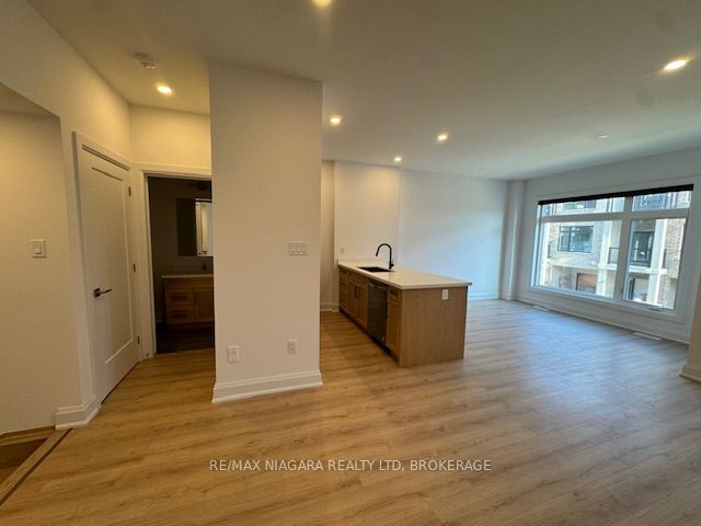 292 Vine Street, St. Catharines, ON L2M 0E1 photo 3
