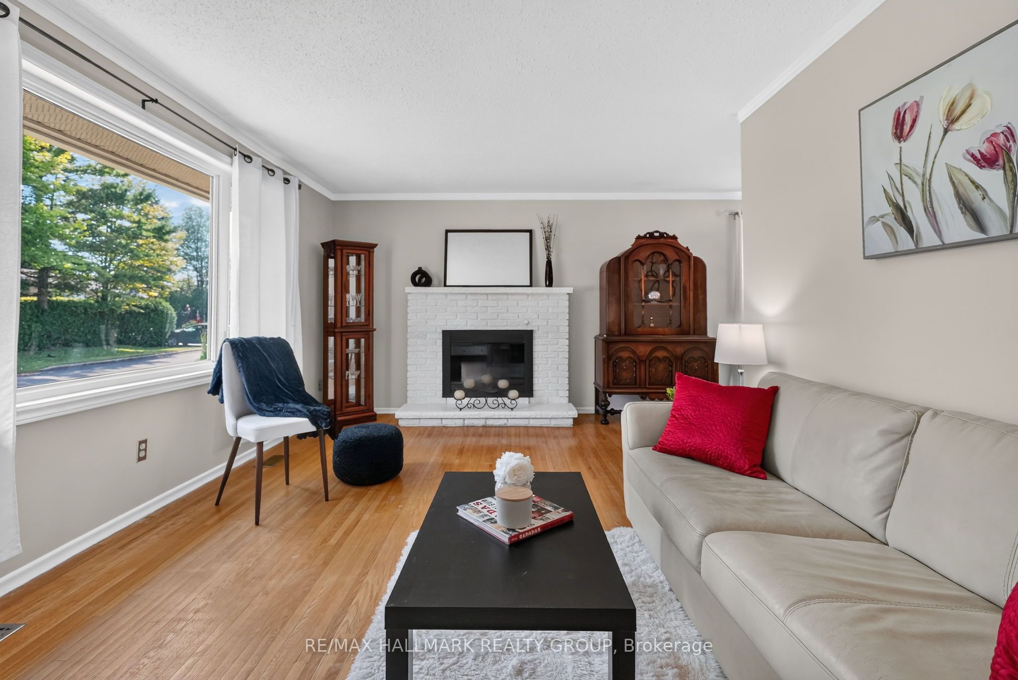 157 Lacroix Avenue, Orleans - Cumberland and Area, ON K1E 1K2 photo 4
