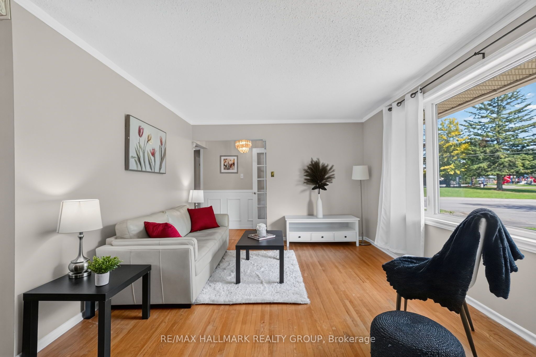 157 Lacroix Avenue, Orleans - Cumberland and Area, ON K1E 1K2 photo 5