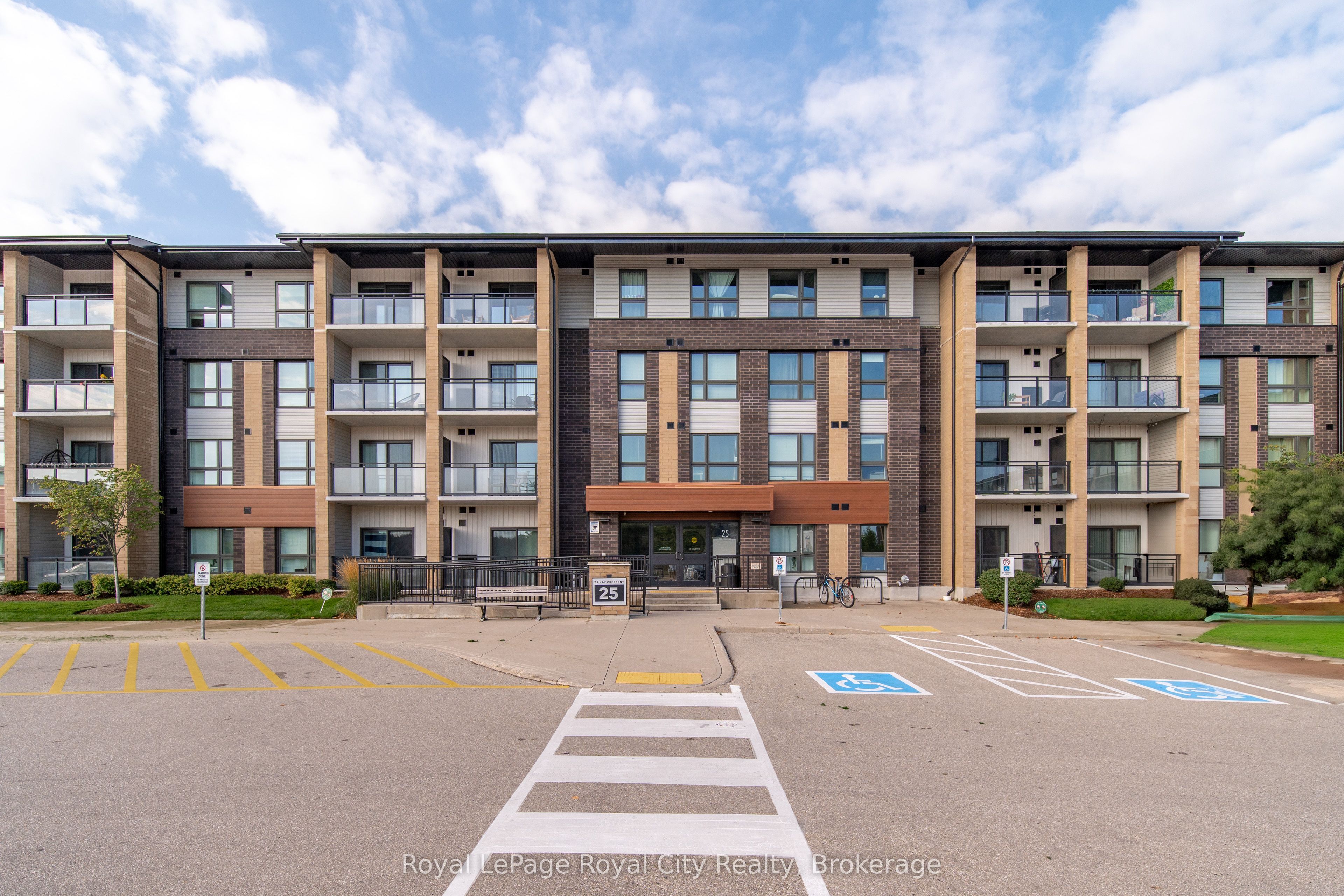 25 Kay Crescent 302, Guelph, ON N1L 0P2