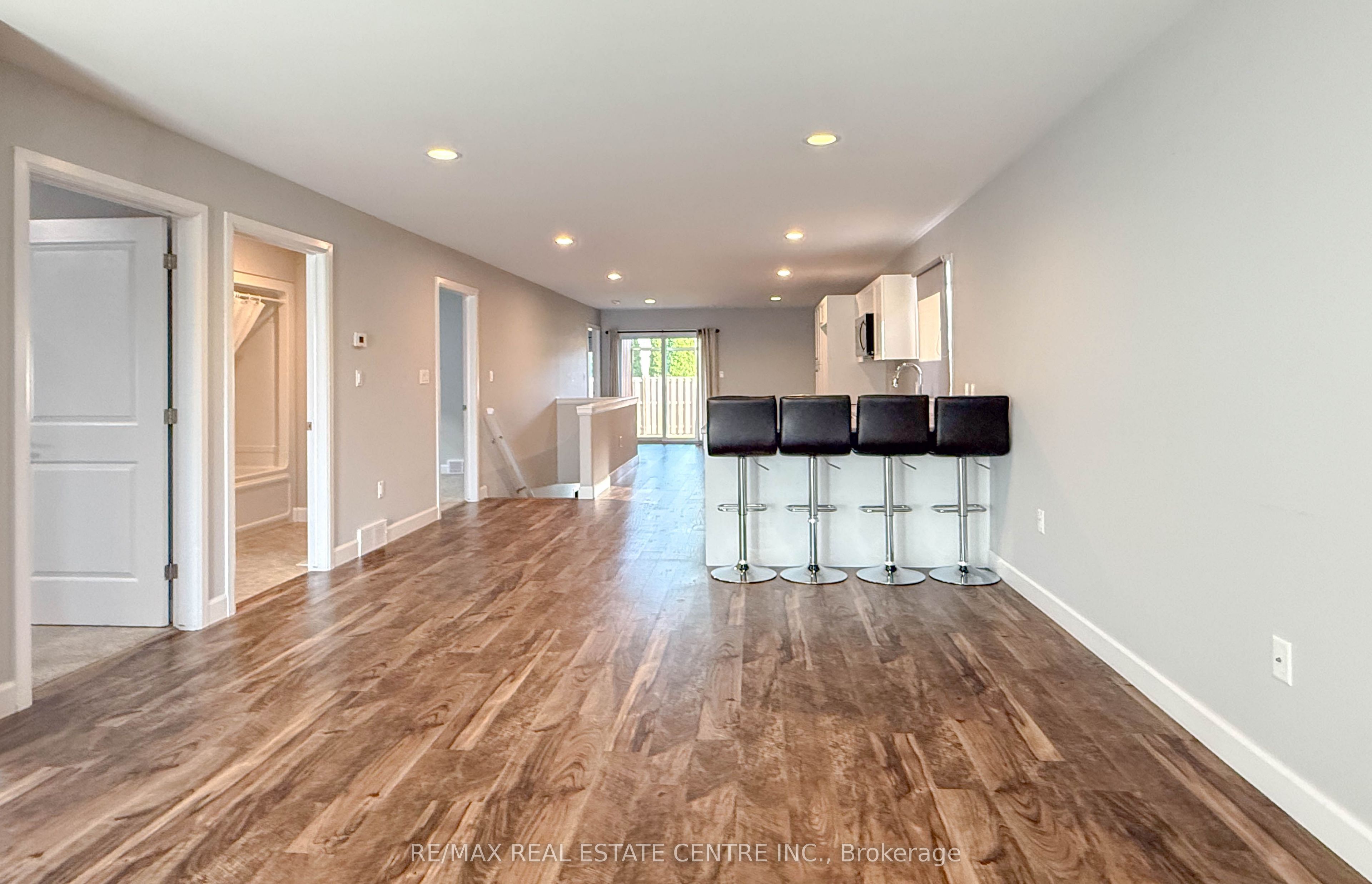 77 Moonstone Crescent, Chatham-Kent, ON L7M 0S1 photo 4