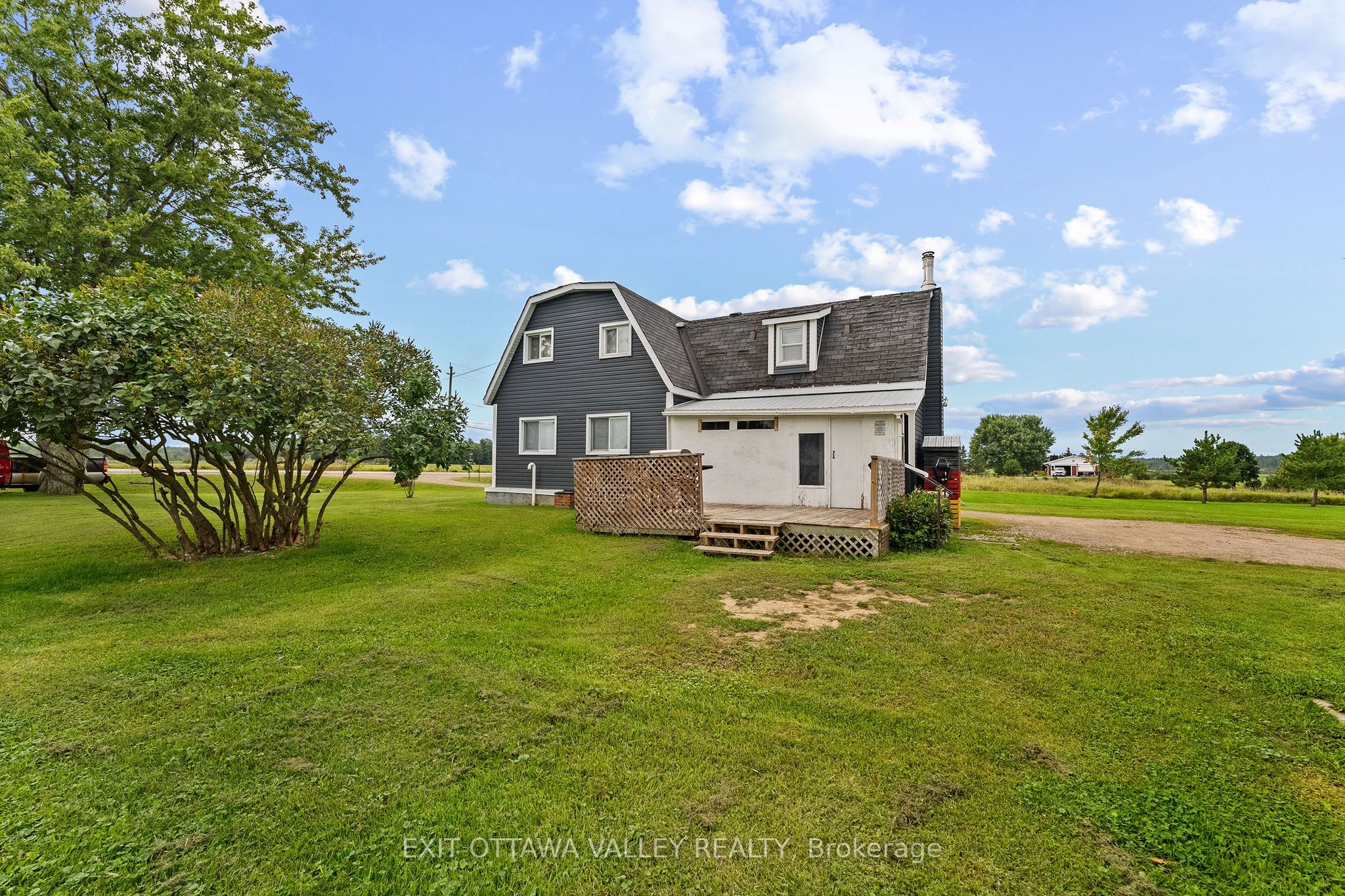 38922 41 Highway, Laurentian Valley, ON K8A 6W4 photo 4