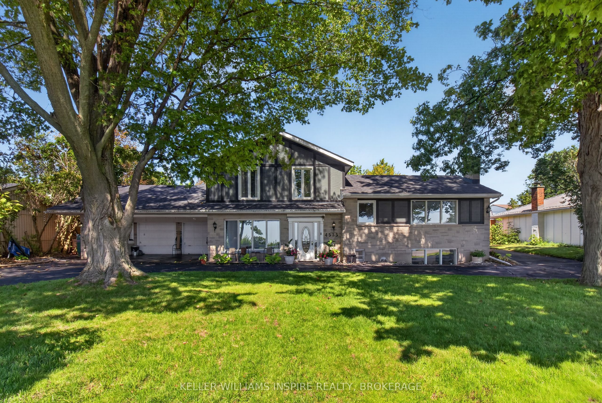 4535 Bath Road, Loyalist, ON K7N 1A6