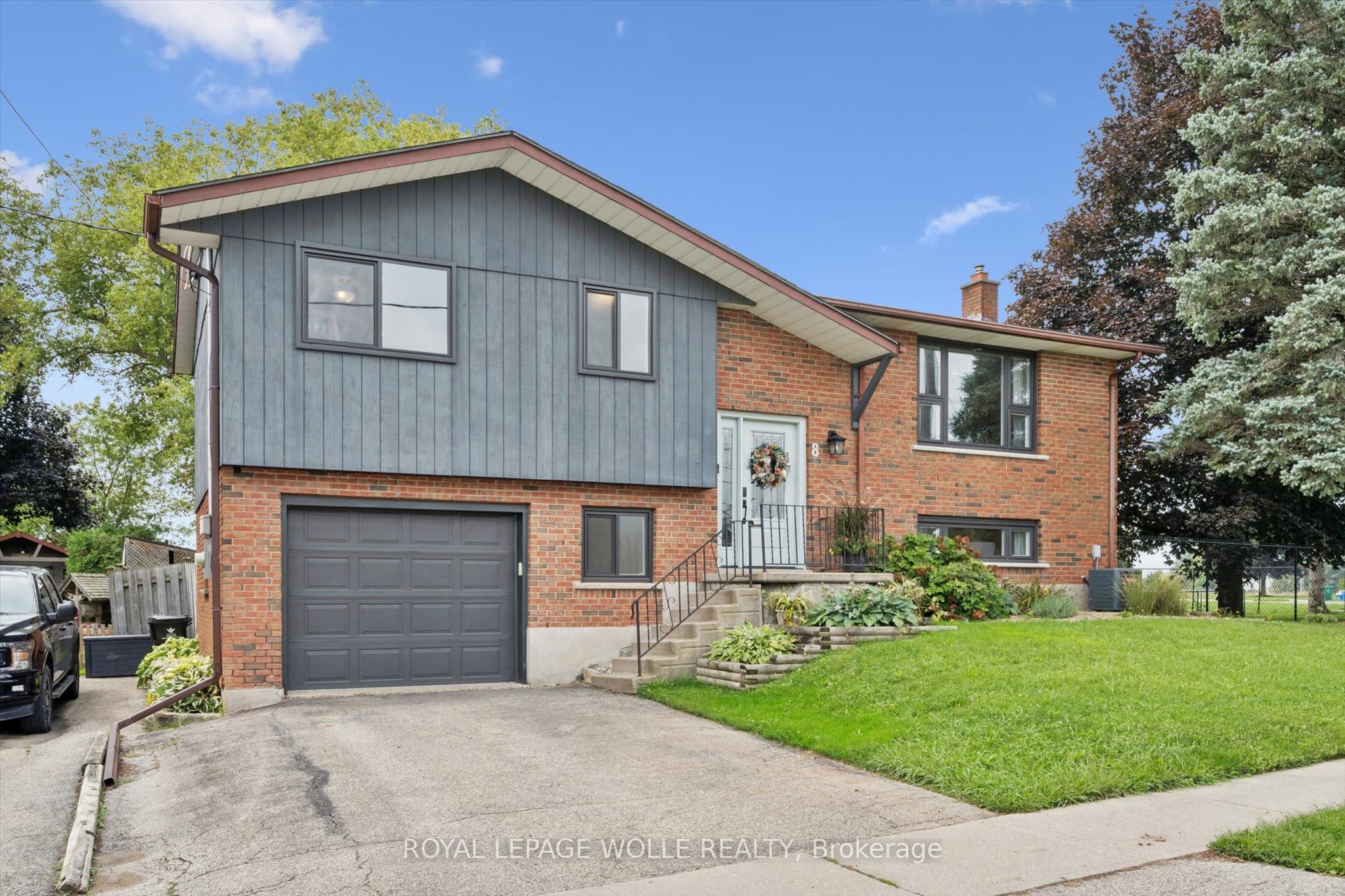 8 Christian Street, Wilmot, ON N3A 2M6 photo 2
