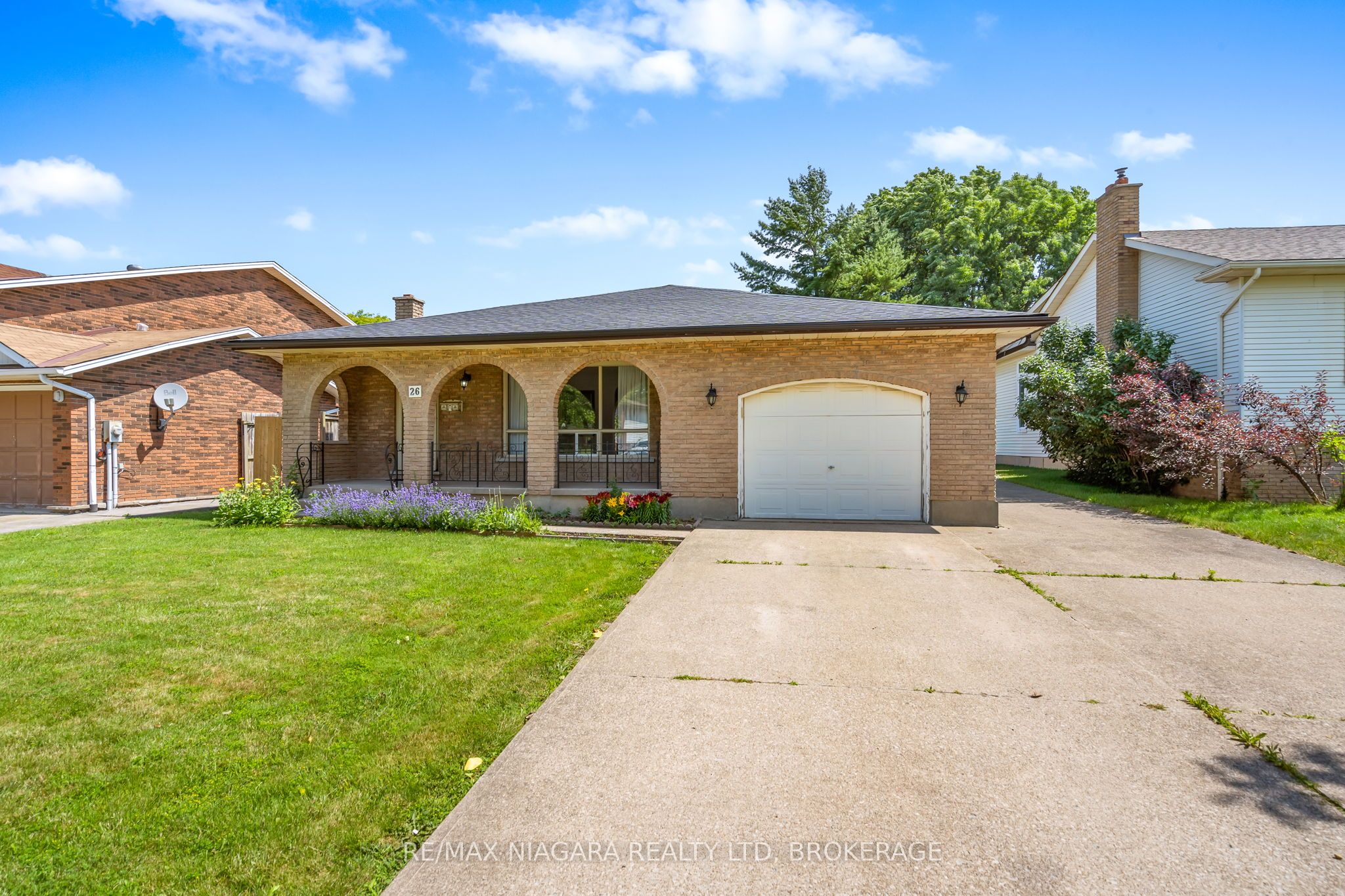 26 Forster Avenue, Thorold, ON L2V 4J5 photo 2