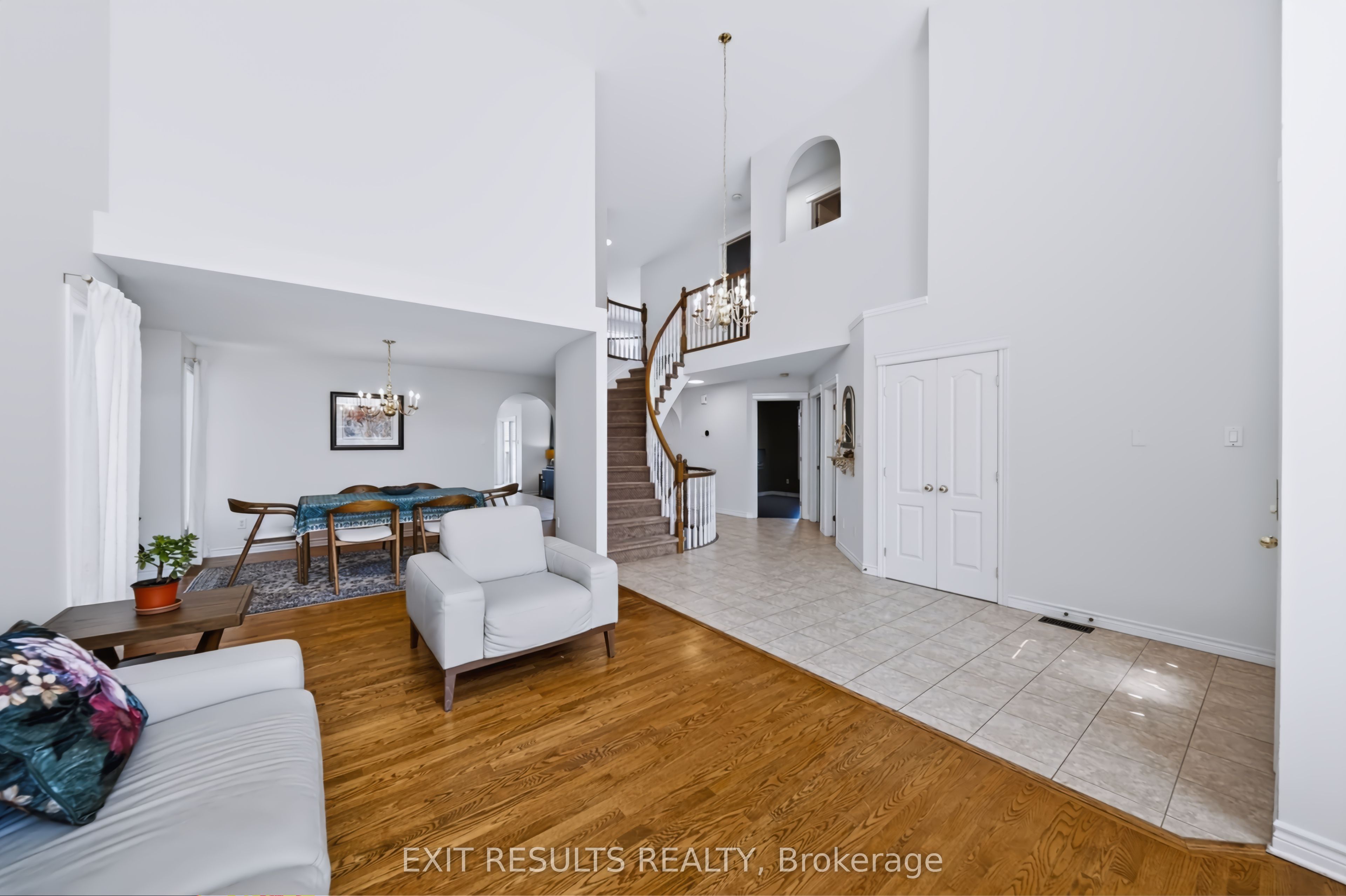 5B KEMP Drive, Blossom Park - Airport and Area, ON K1T 3W9 photo 5