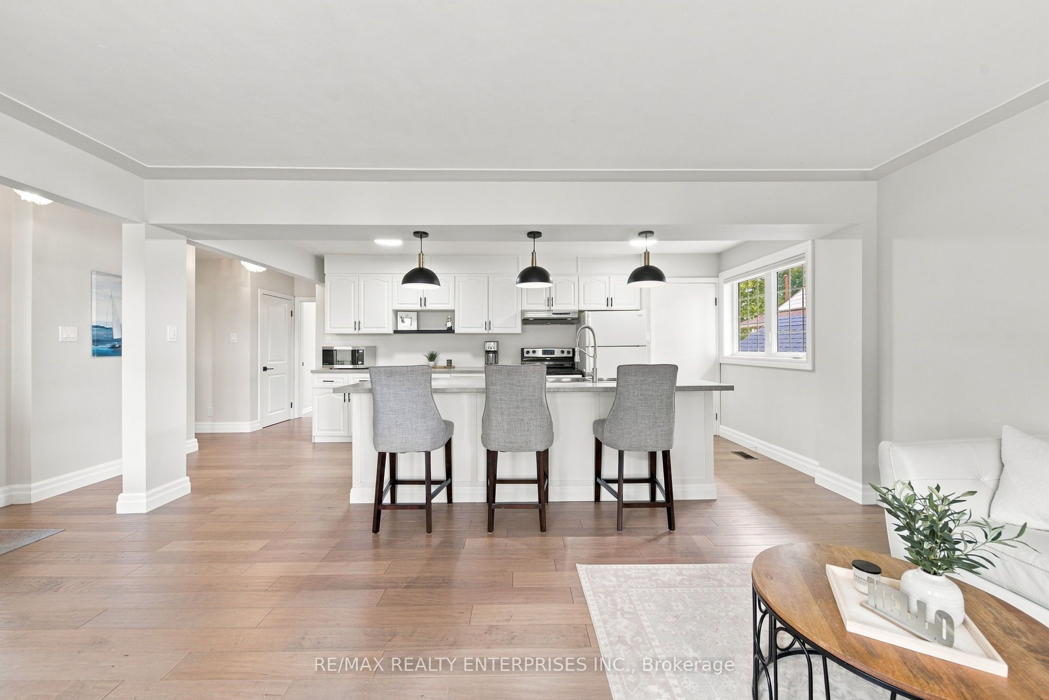 56 Alexander Avenue, Cambridge, ON N1R 5K7 photo 2
