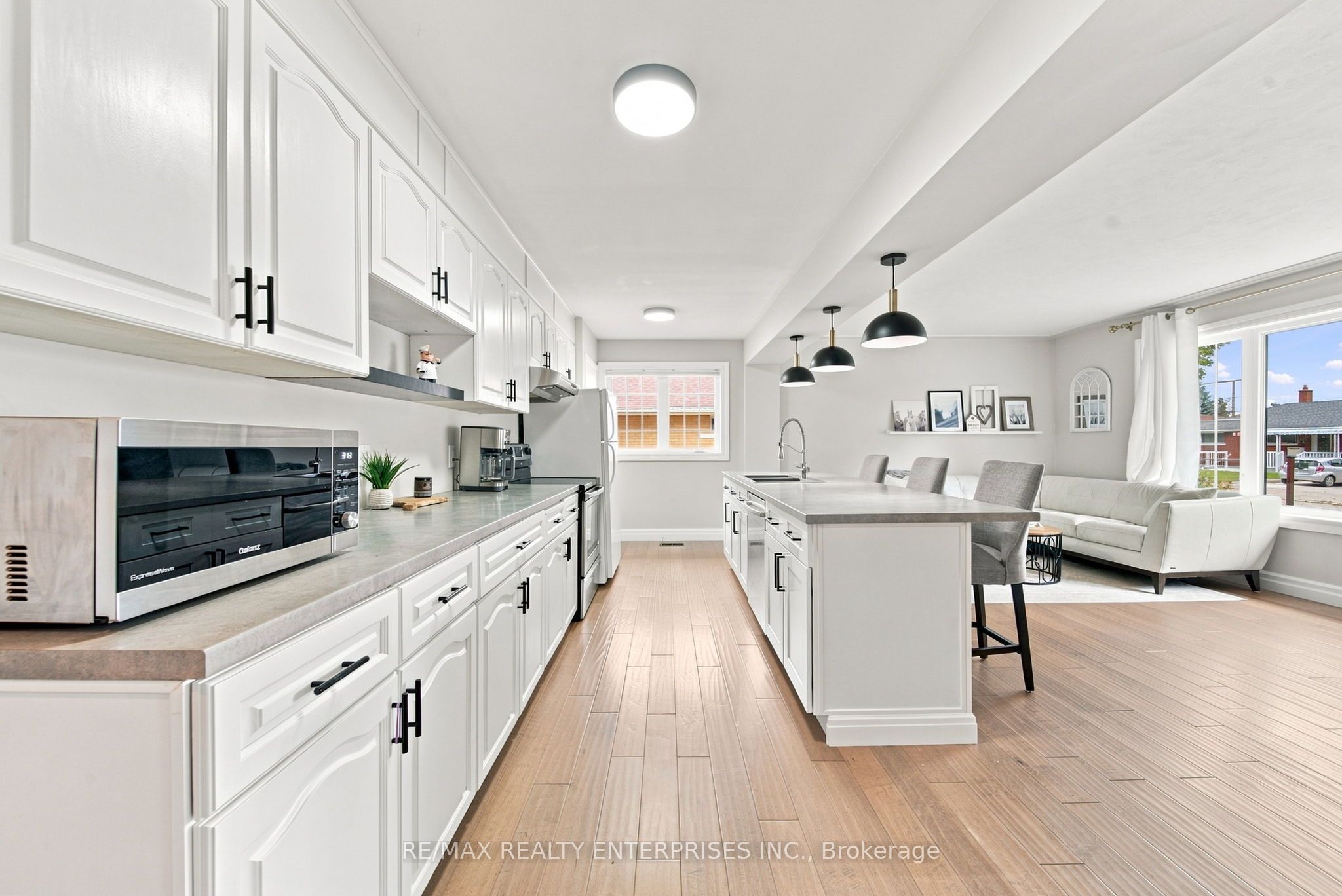 56 Alexander Avenue, Cambridge, ON N1R 5K7 photo 5