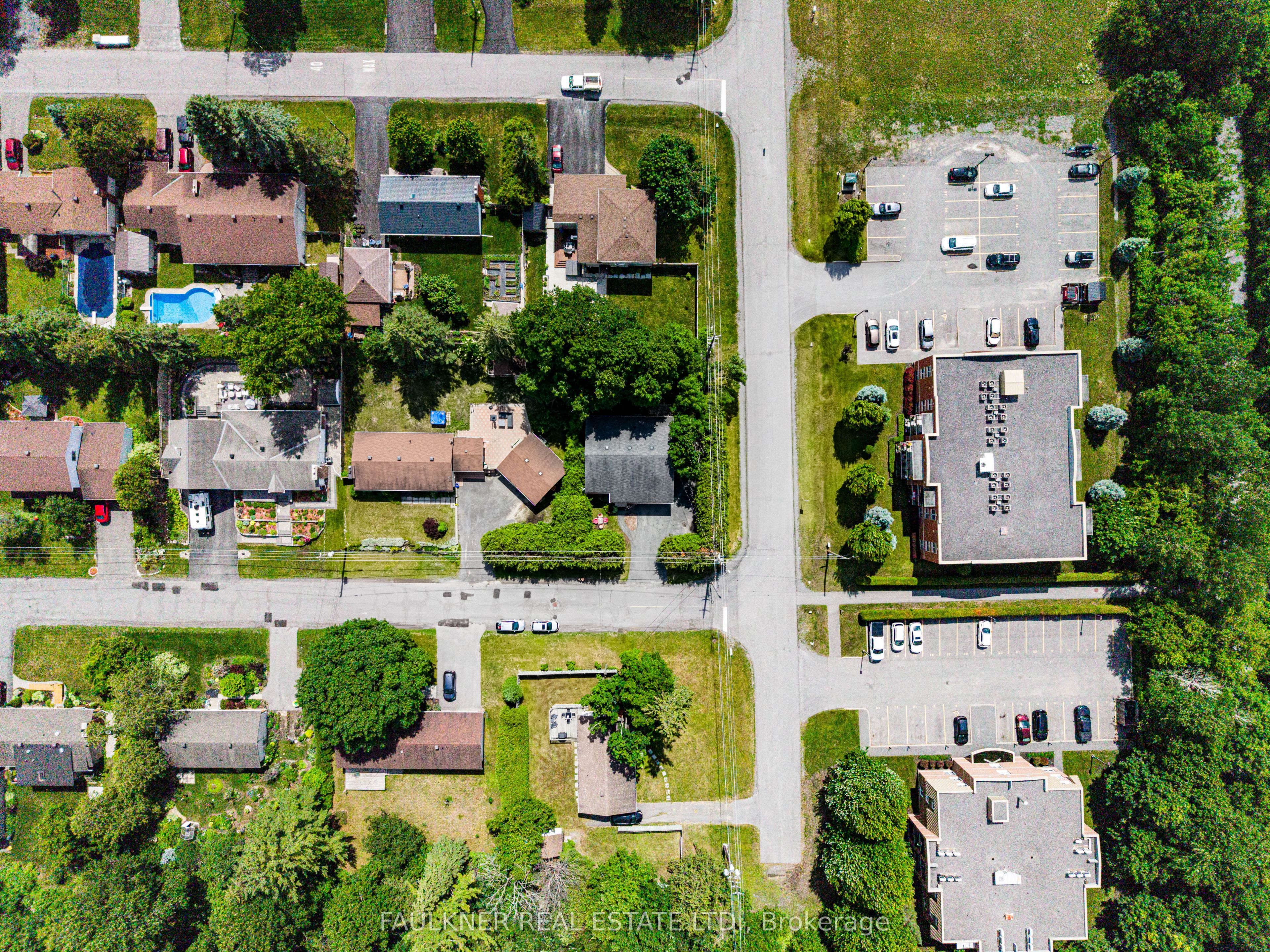 2 Caribou Avenue, Stittsville - Munster - Richmond, ON K2S 1M5 photo 5