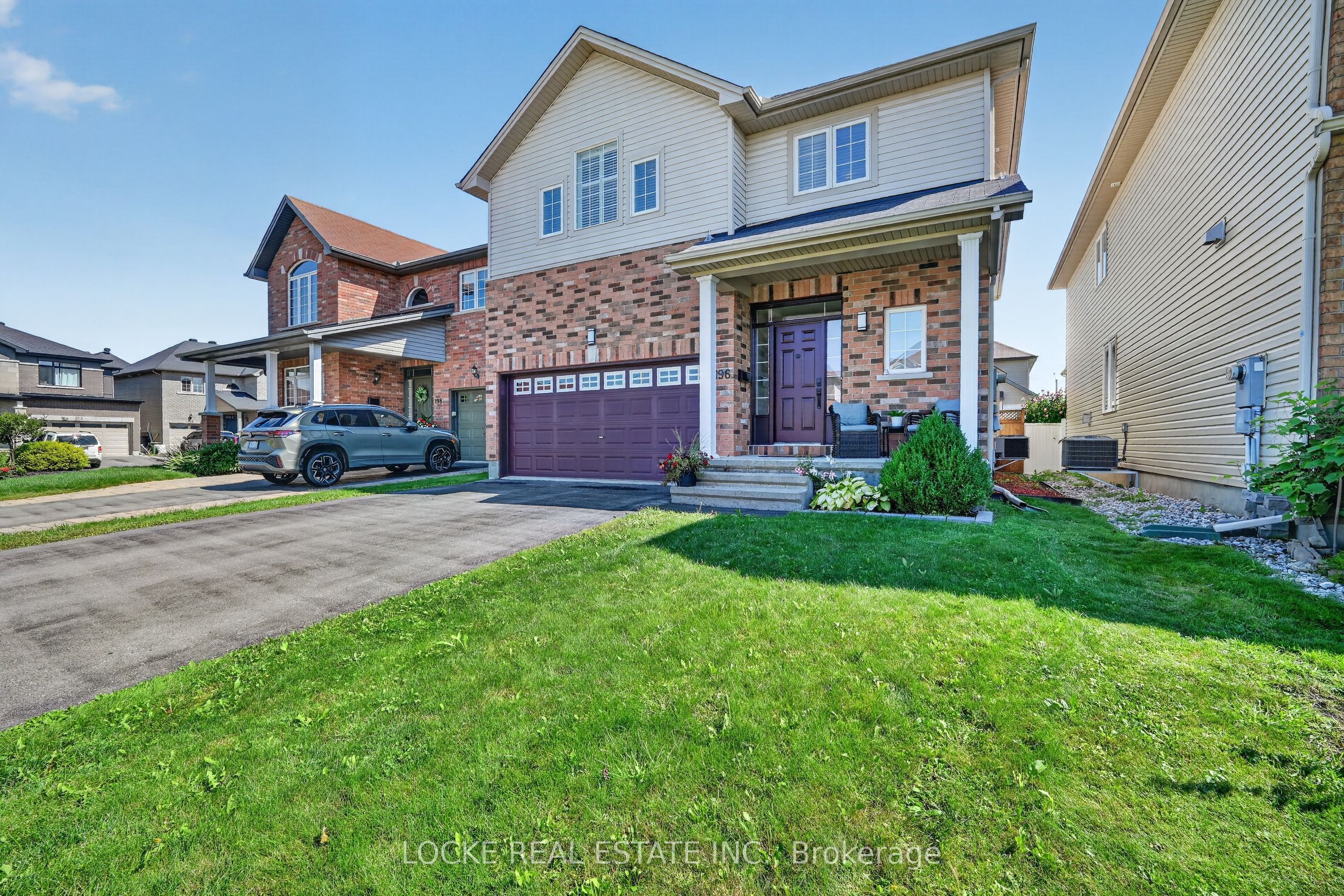 196 Felicity Crescent, Orleans - Convent Glen and Area, ON K1W 0C2 photo 2