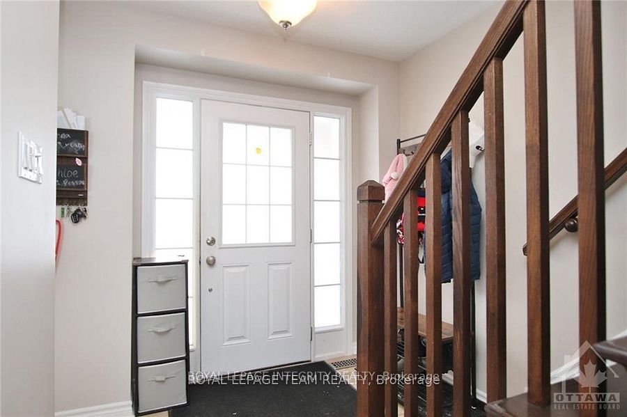 2799 Grand Canal Street, Barrhaven, ON K2J 0T2 photo 2