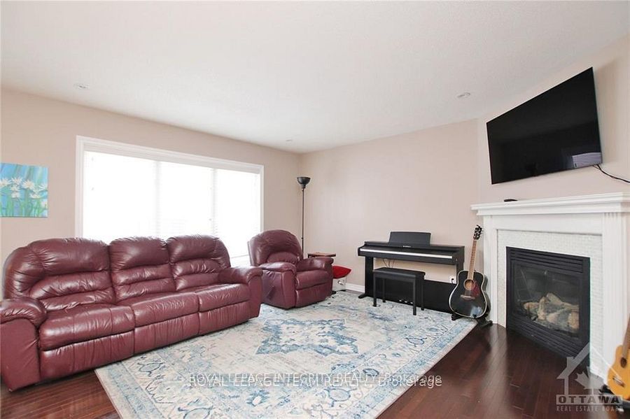 2799 Grand Canal Street, Barrhaven, ON K2J 0T2 photo 5