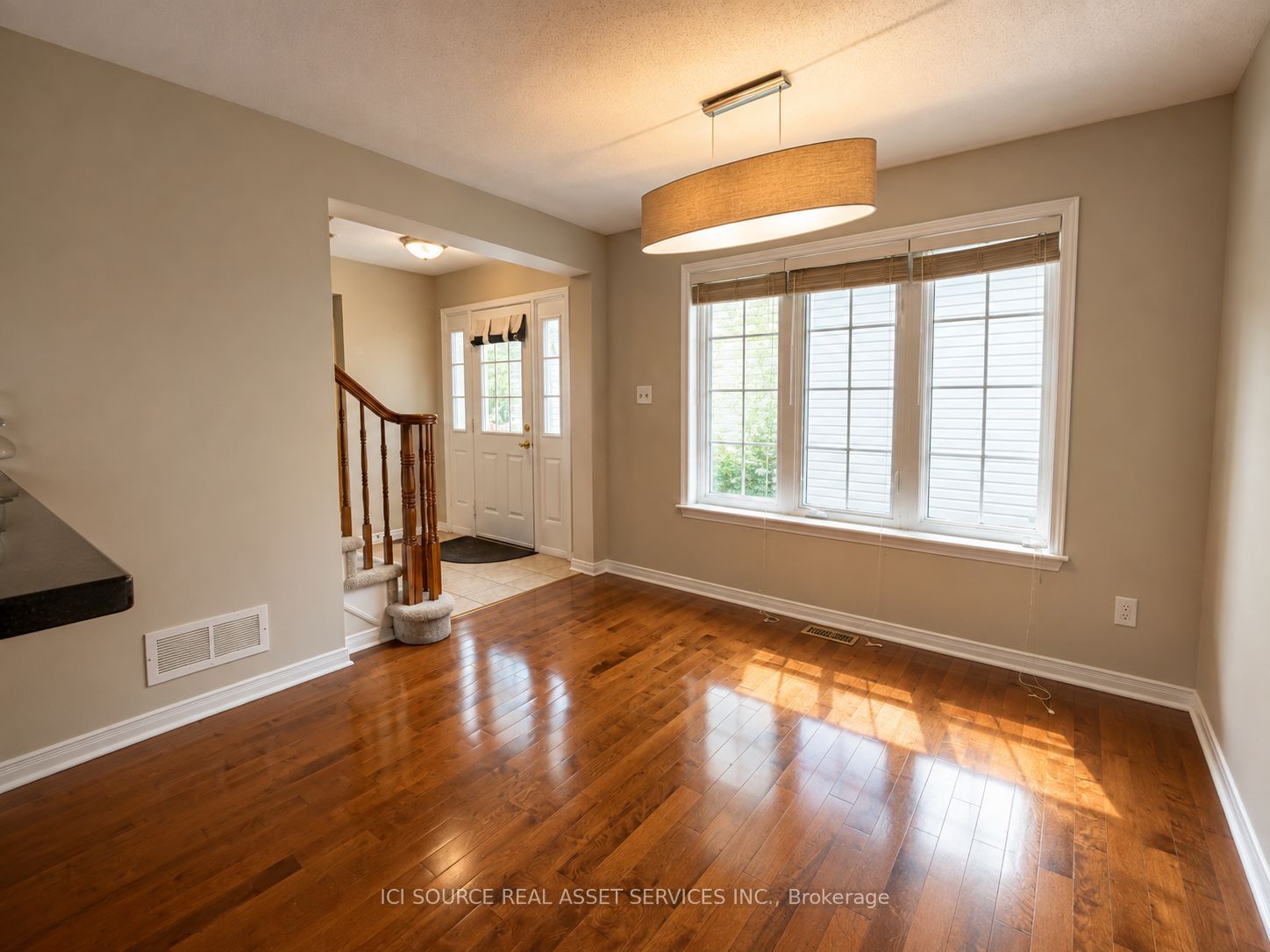 358 Wisteria Crescent, Hunt Club - Windsor Park Village and Area, ON K1V 0N9 photo 5