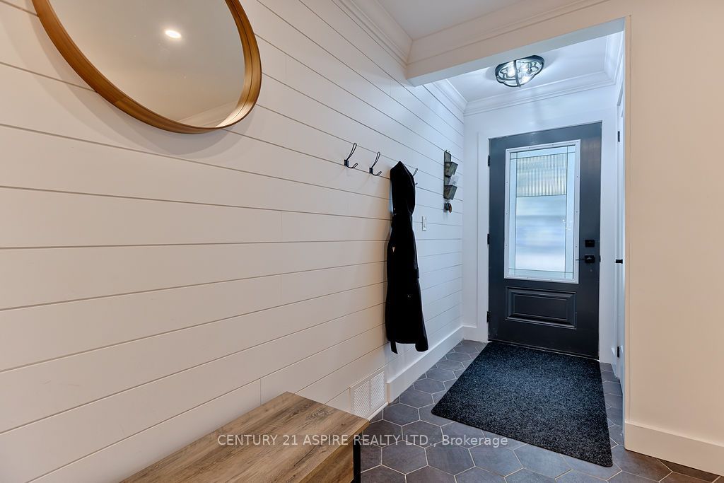 621 Bruham Avenue, Laurentian Valley, ON K8A 4Z6 photo 3